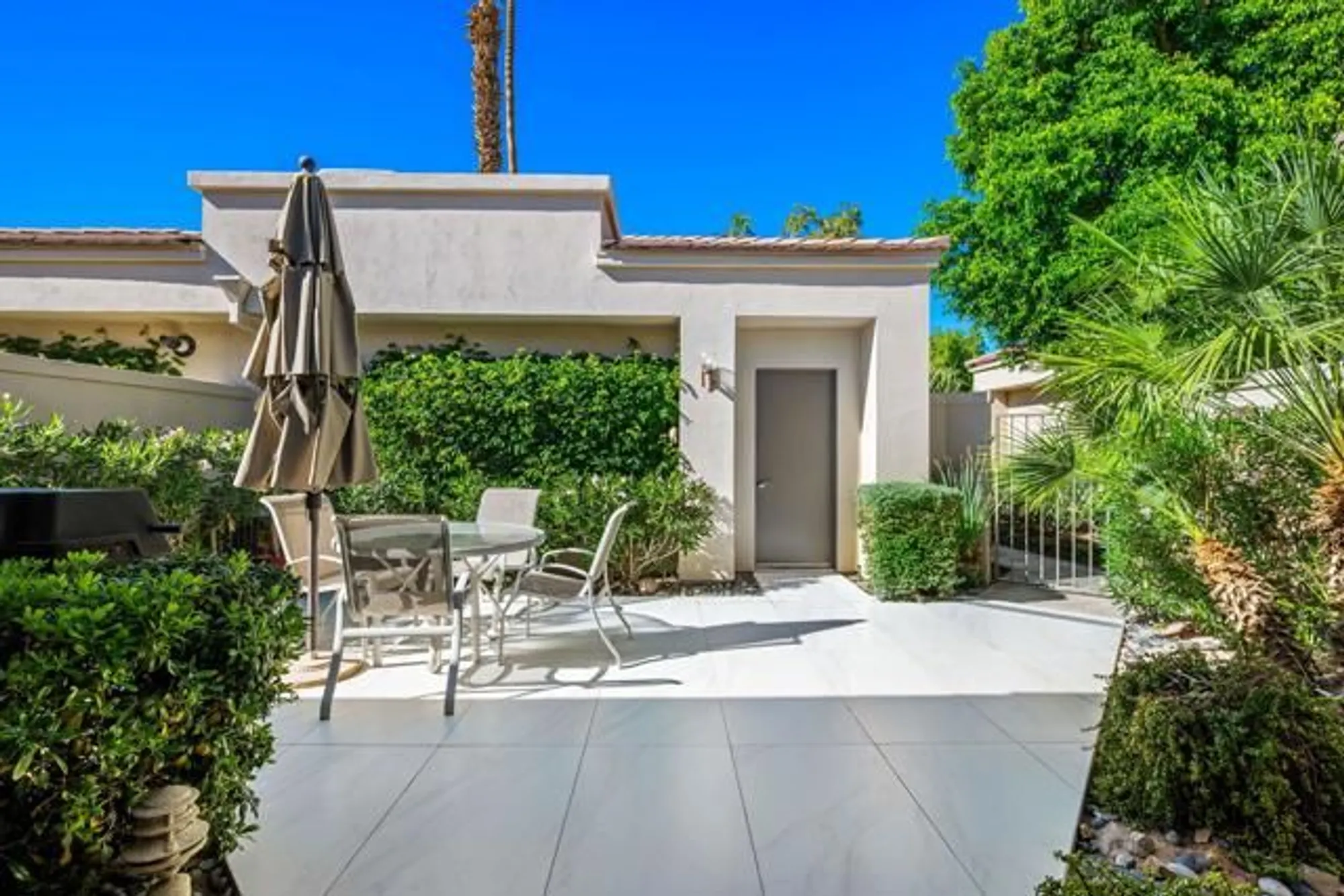 Property Slideshow image 10 of 42 | 54108 oak tree a143, La Quinta, CA, 92253