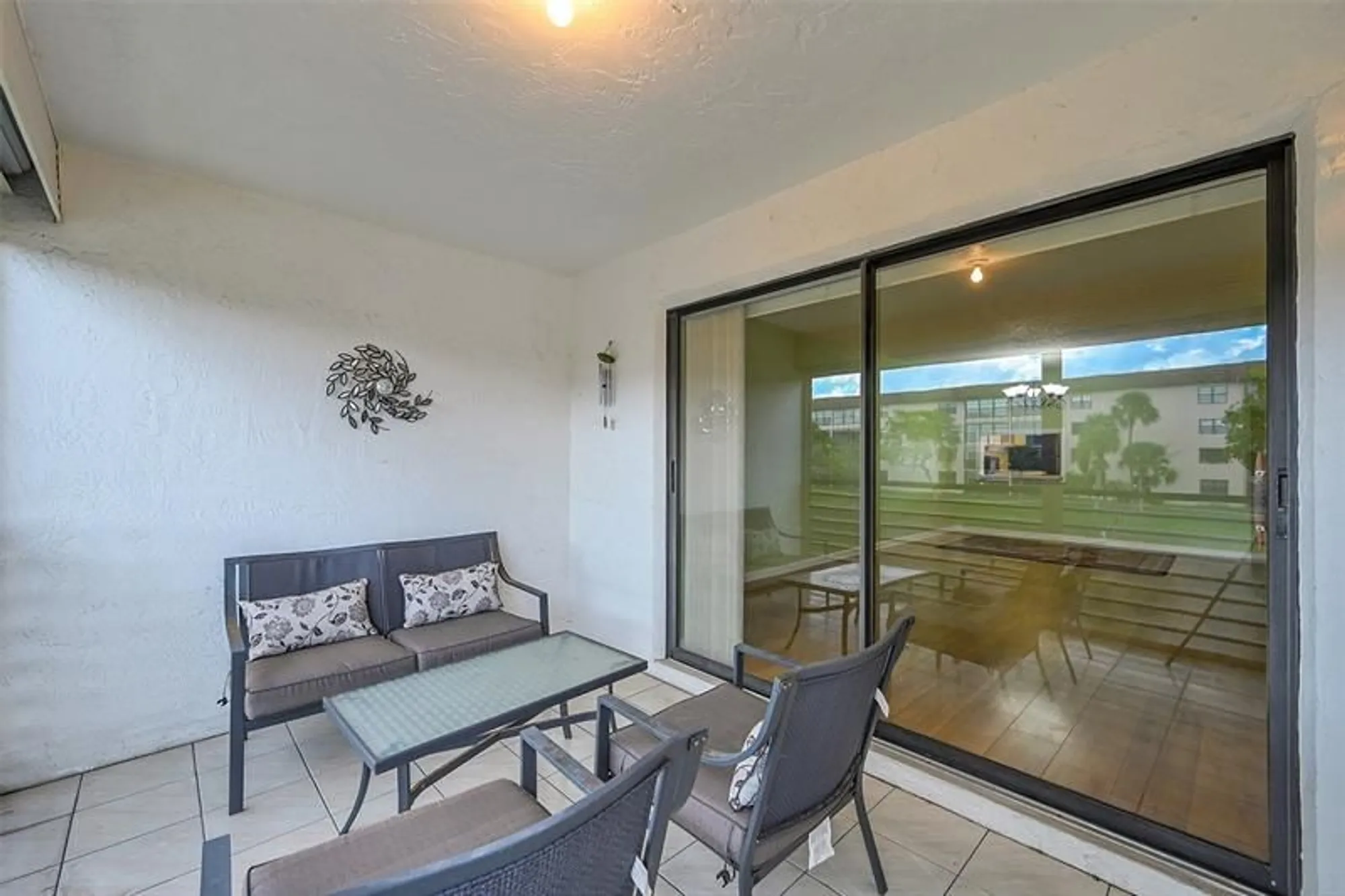 Property Slideshow image 35 of 64 | 4940 e sabal palm blvd apt 202, Tamarac, FL, 33319