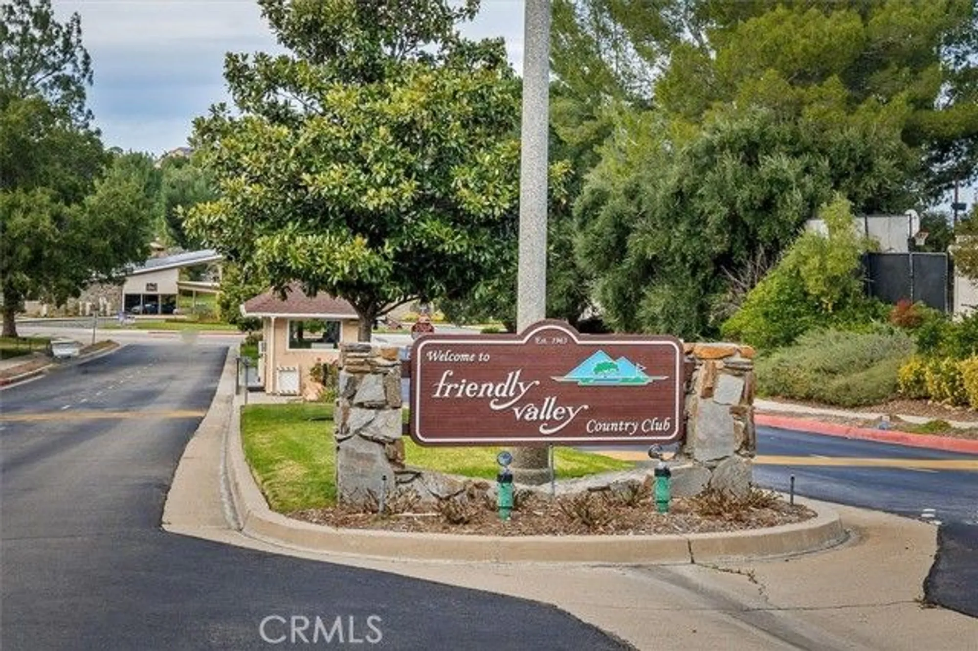 Property Slideshow image 17 of 39 | 26428 circle knoll ct, Newhall, CA, 91321