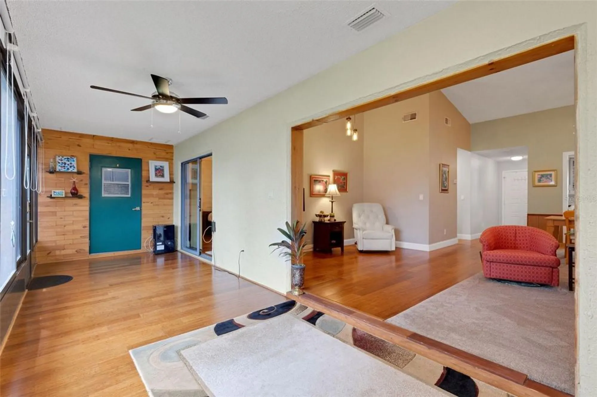 Property Slideshow image 19 of 91 | 1065 tartan dr c, Palm Harbor, FL, 34684