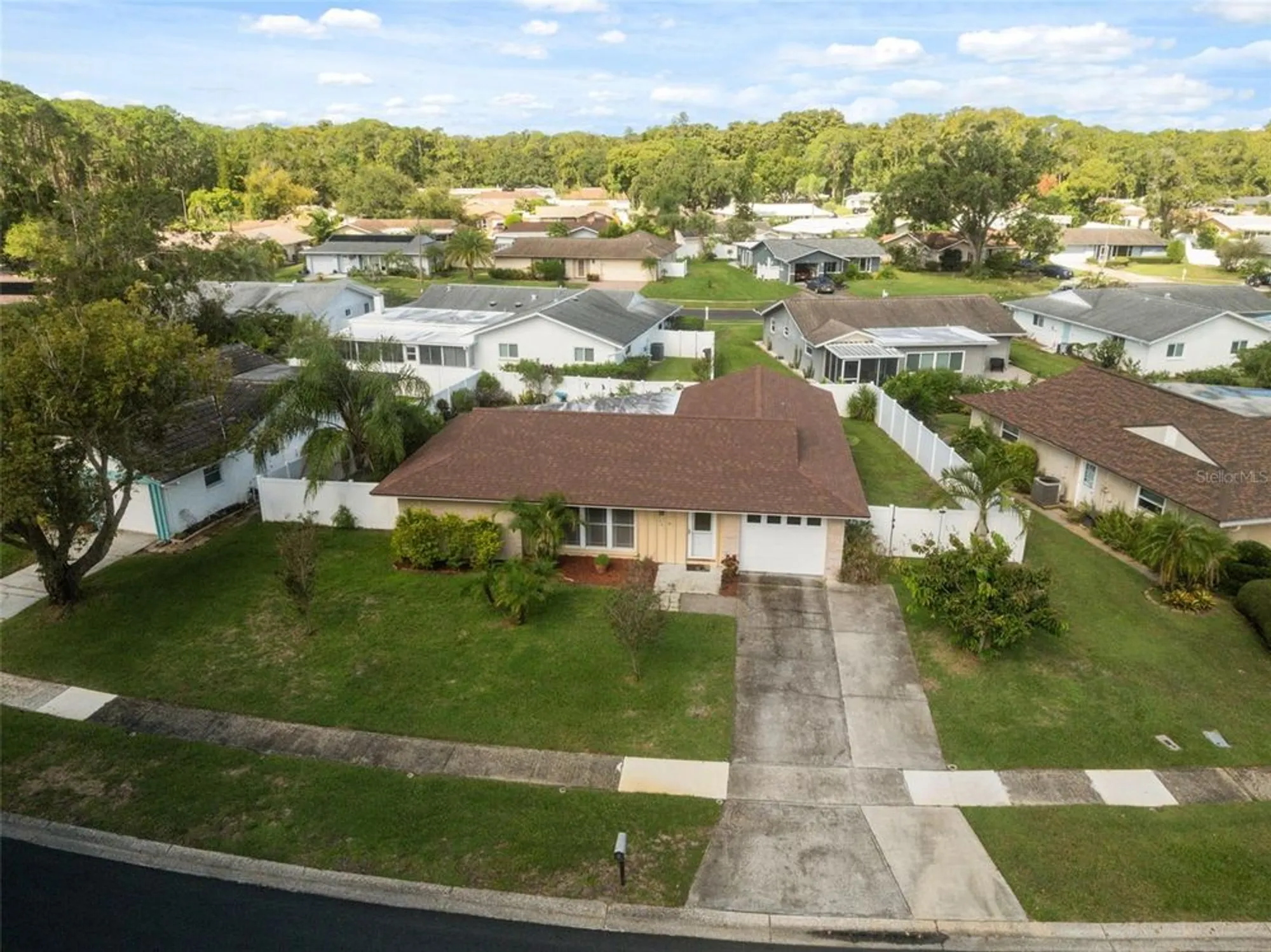 Property Slideshow image 33 of 40 | 766 anchorage ln, Palm Harbor, FL, 34685