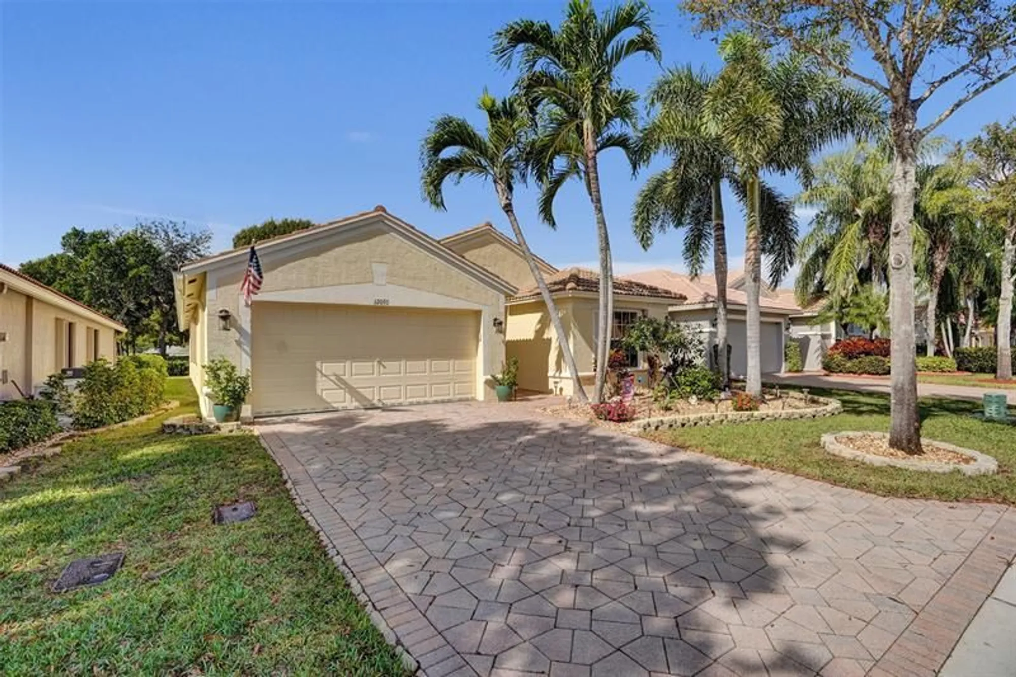 Property Slideshow image 3 of 100 | 12095 roma rd, Boynton Beach, FL, 33437