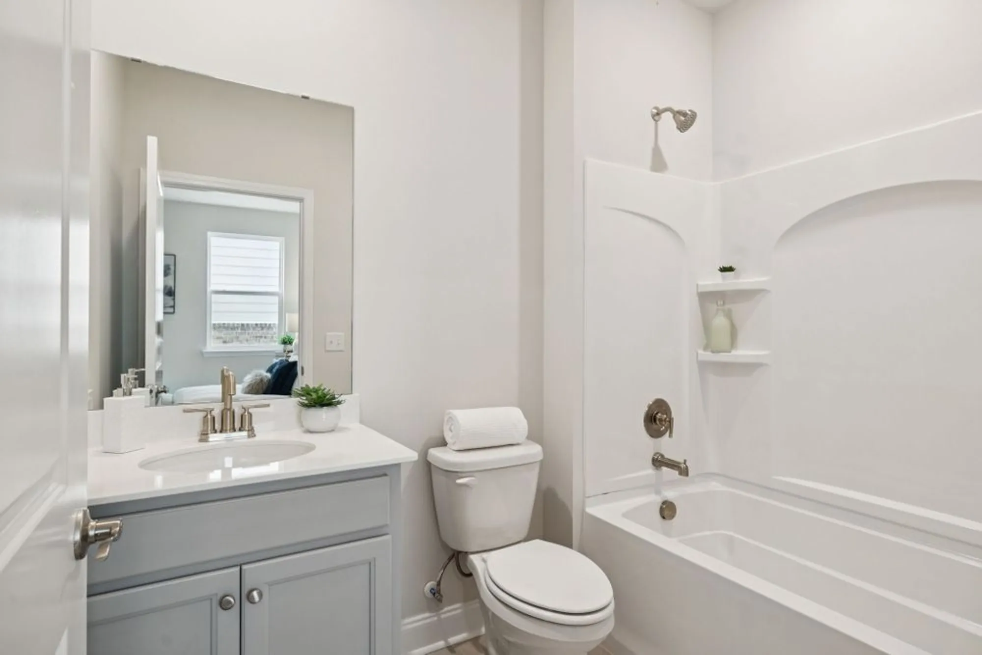 Property Slideshow image 33 of 44 | 116 holly rdg, Antioch, TN, 37013