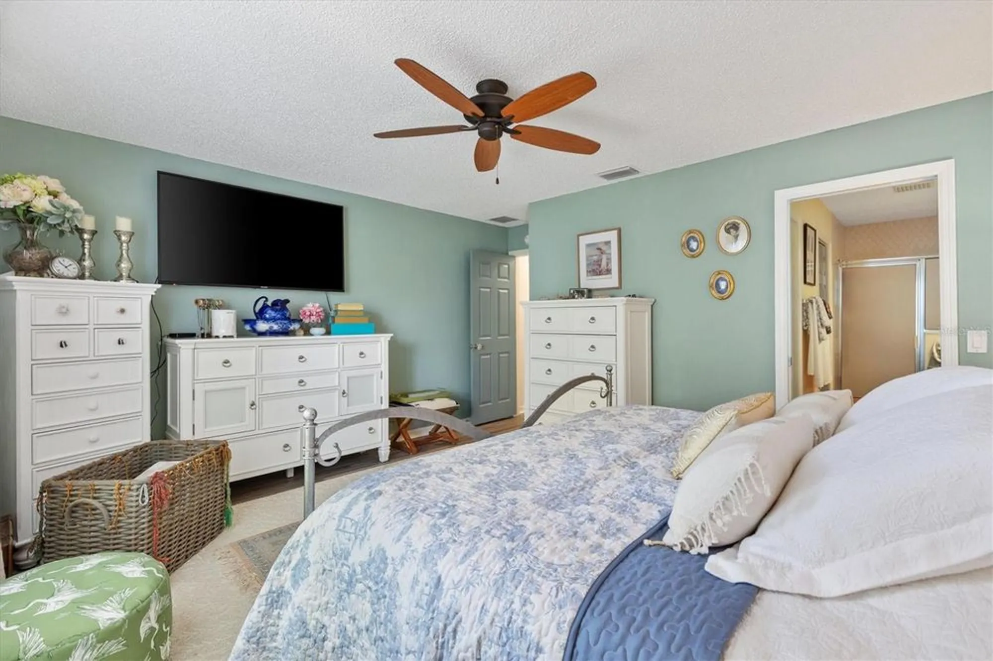 Property Slideshow image 19 of 45 | 17694 se 84th peyton ct, The Villages, FL, 32162