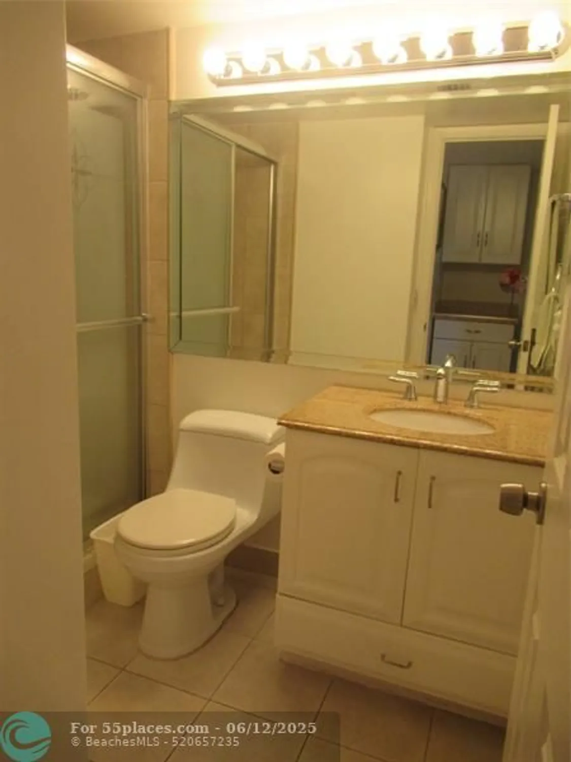 Property Slideshow image 17 of 31 | 601 nw 76th ter 206, Margate, FL, 33063