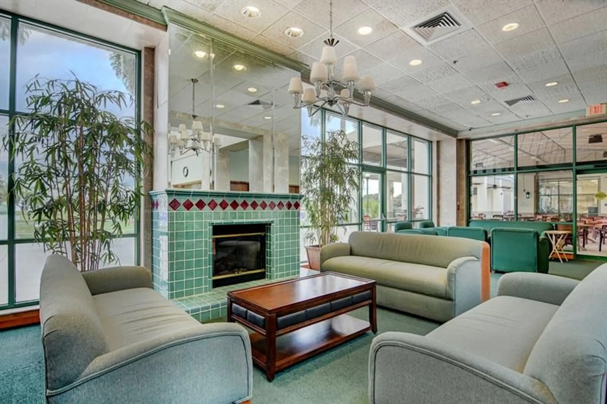 Property Slideshow image 40 of 67 | 2802 victoria way e2, Coconut Creek, FL, 33066