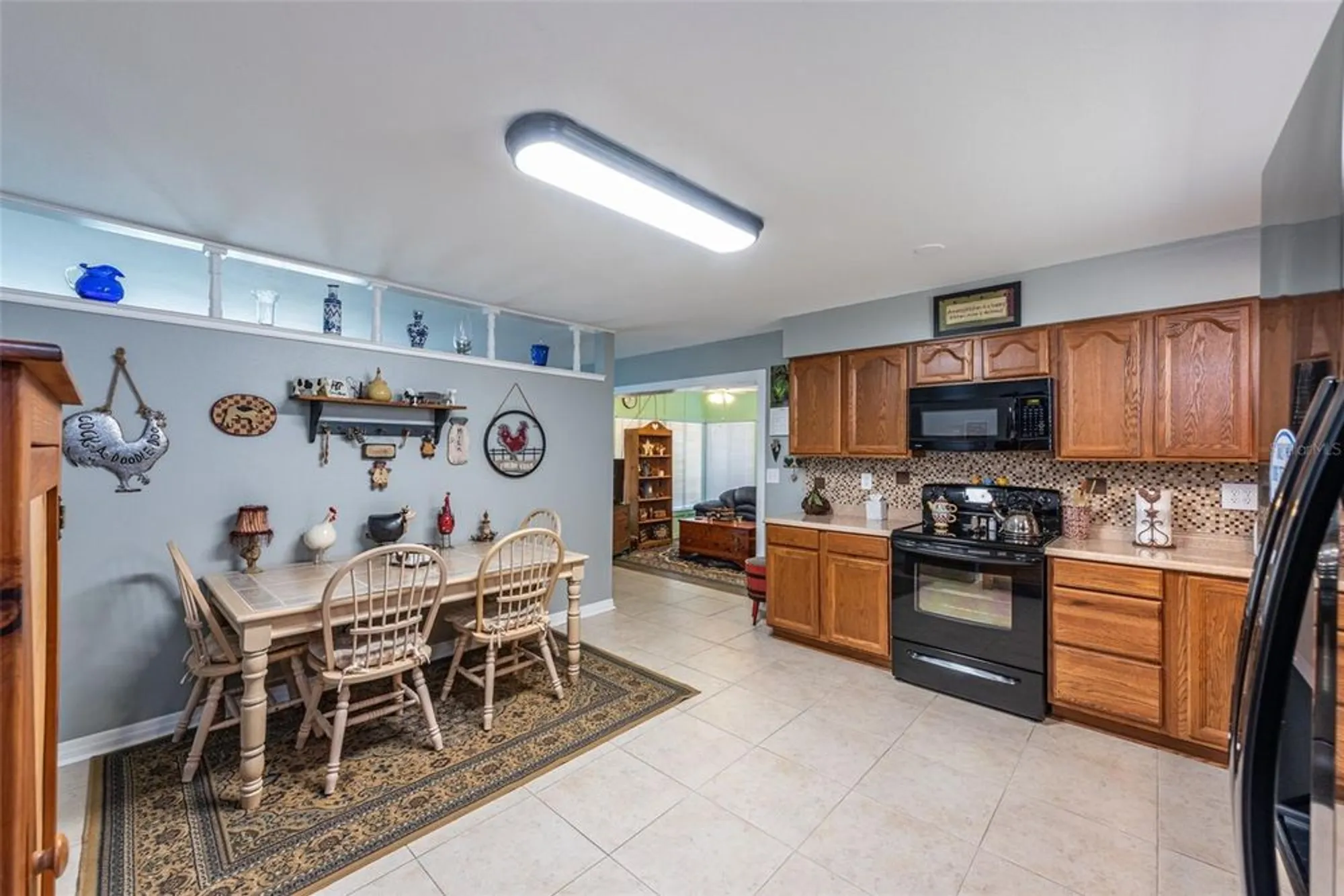 Property Slideshow image 6 of 24 | 906 hacienda dr, Sun City Center, FL, 33573