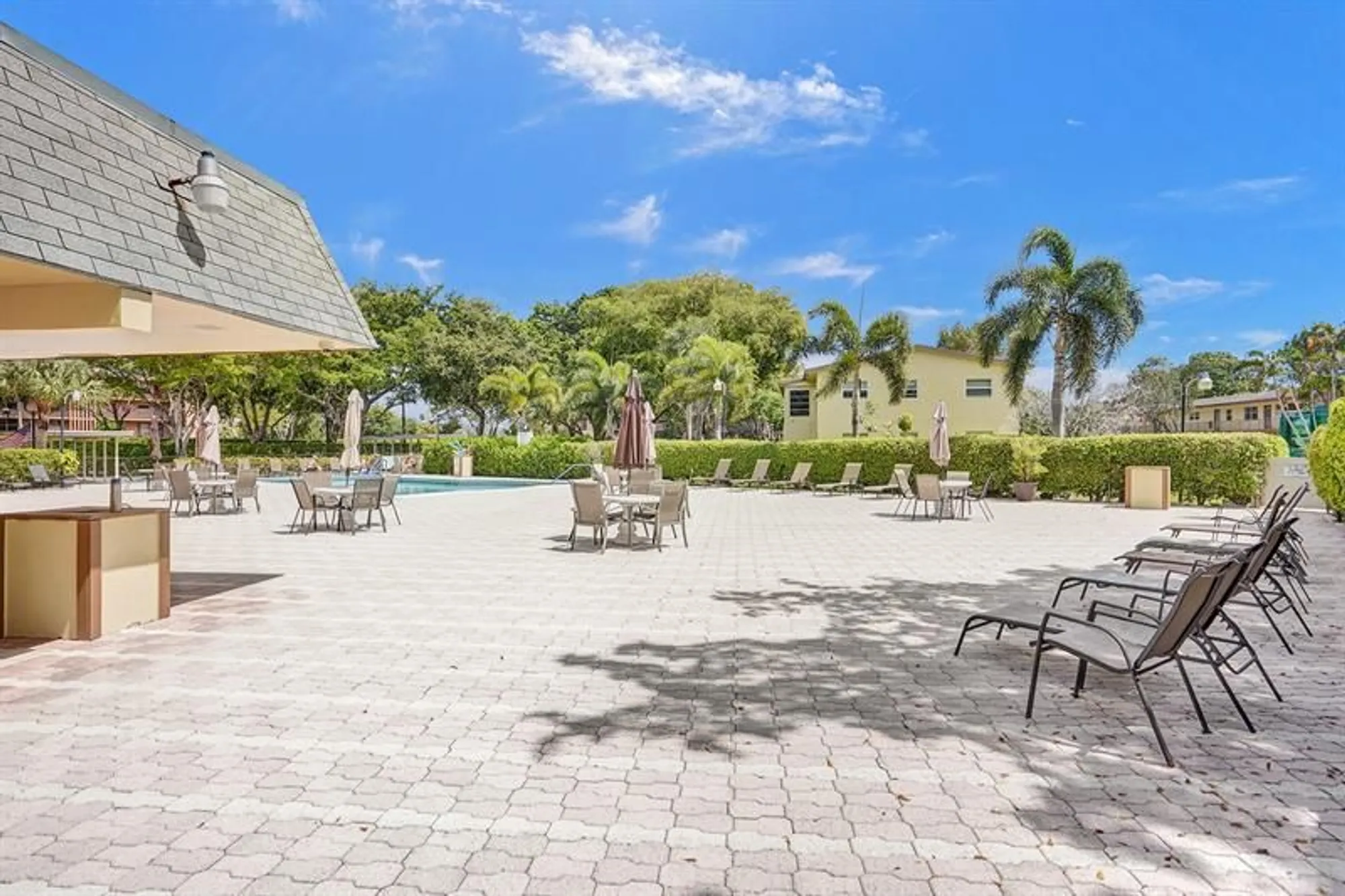 Property Slideshow image 16 of 32 | 7360 nw 1st st apt 205, Margate, FL, 33063