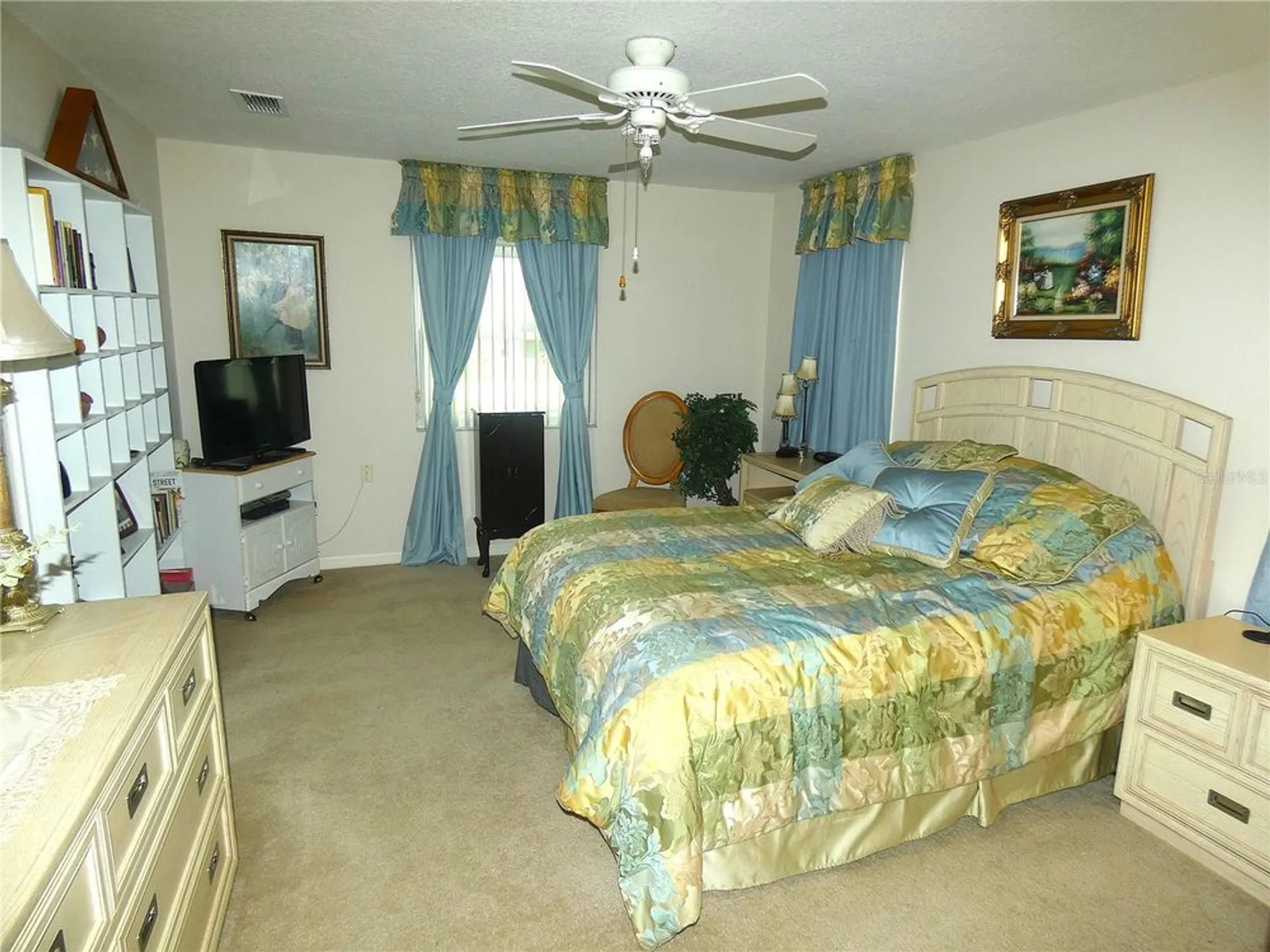 Property Slideshow image 19 of 39 | 751 old oaks ln, Leesburg, FL, 34748