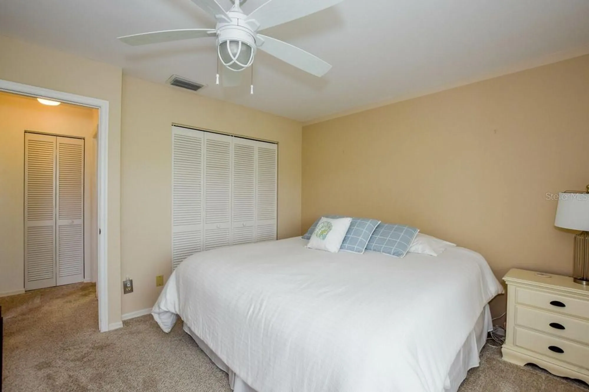 Property Slideshow image 23 of 63 | 208 cerromar way 26, Venice, FL, 34293