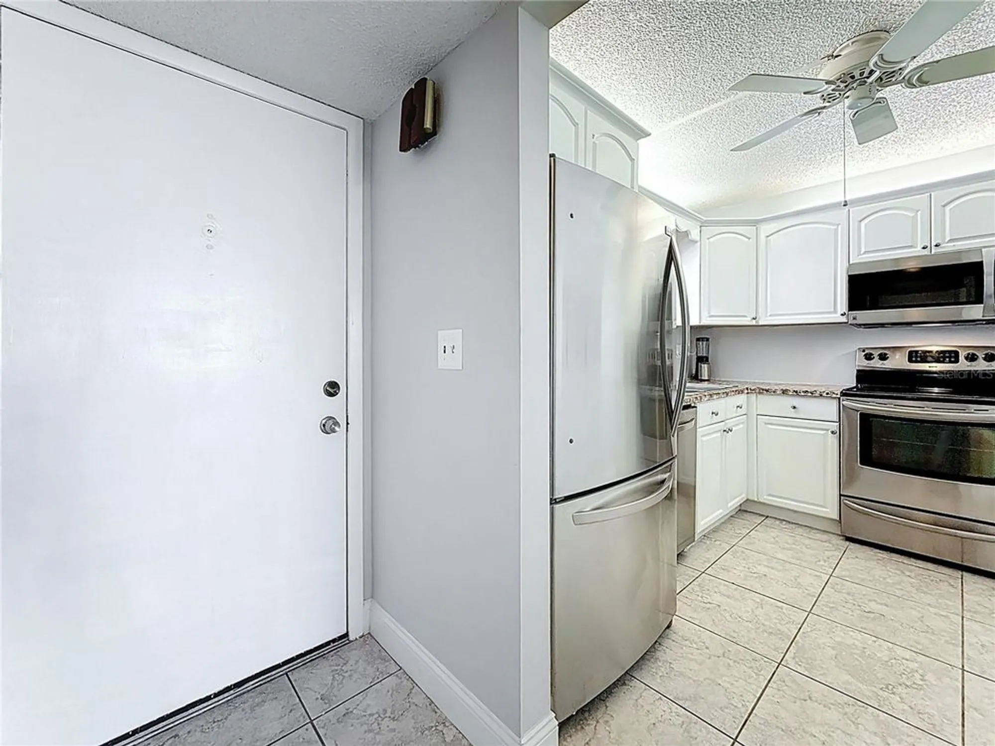 Property Slideshow image 6 of 62 | 7625 sun island dr 307, South Pasadena, FL, 33707