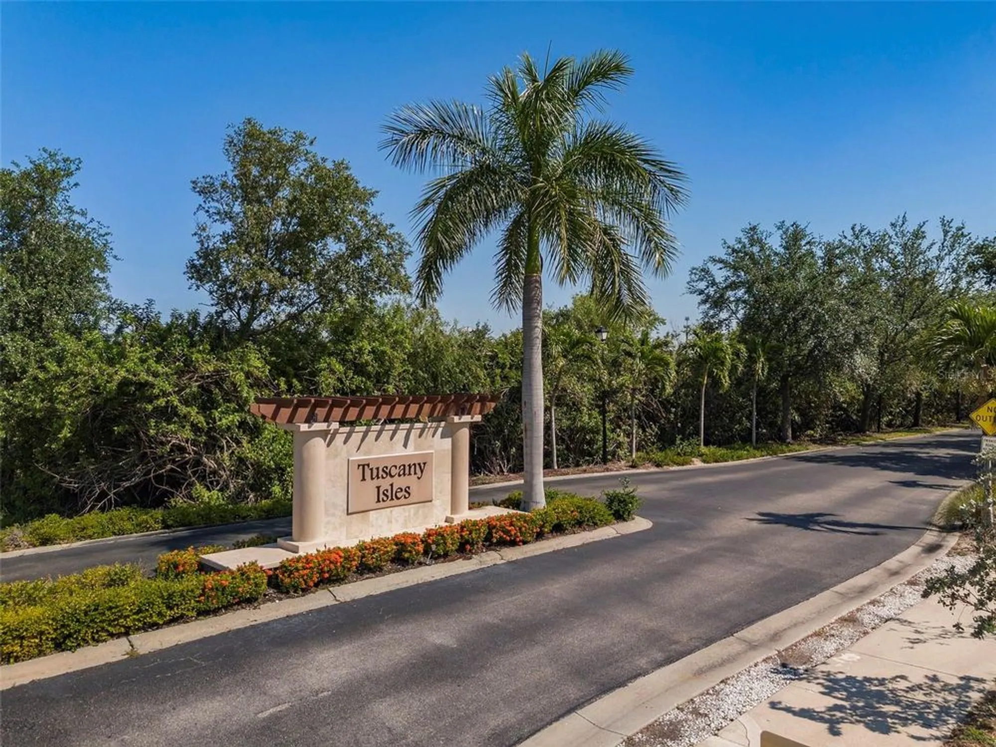Property Slideshow image 21 of 40 | 8814 tuscany isles dr, Punta Gorda, FL, 33950