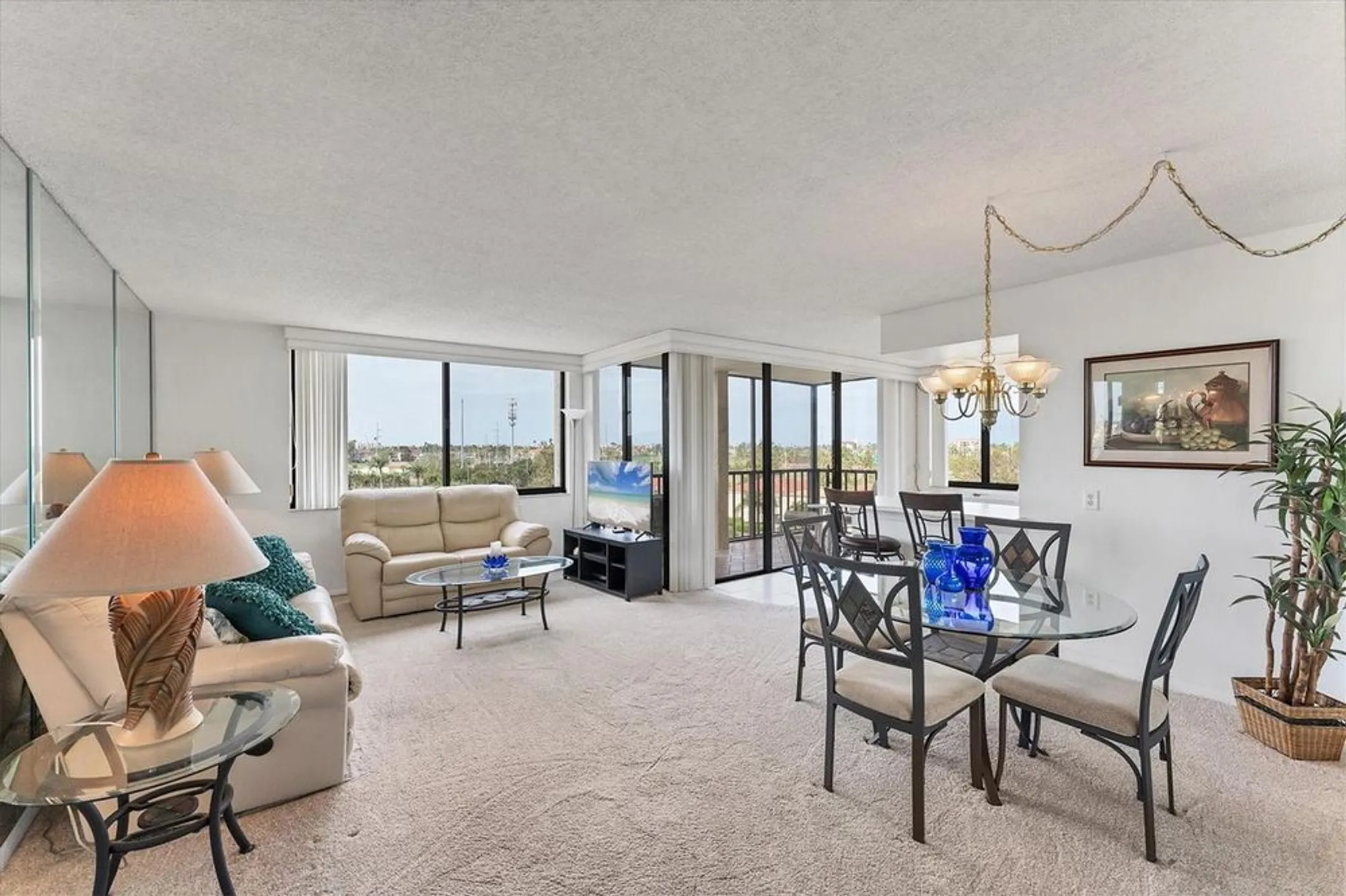 Property Slideshow image 3 of 31 | 6158 palma del mar blvd s apt 504, St Petersburg, FL, 33715