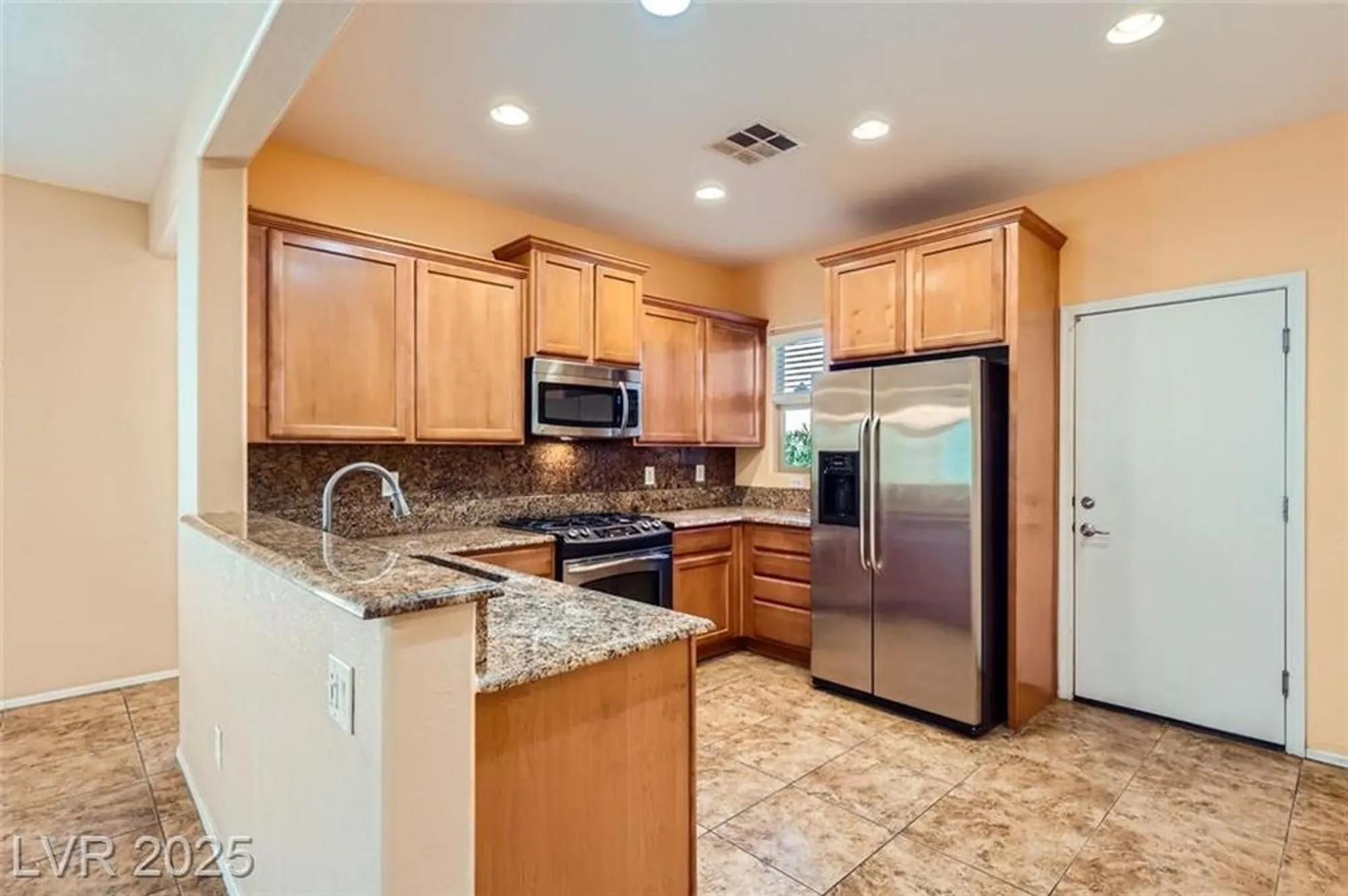 Property Slideshow image 15 of 53 | 6128 isola peak ave, Las Vegas, NV, 89122