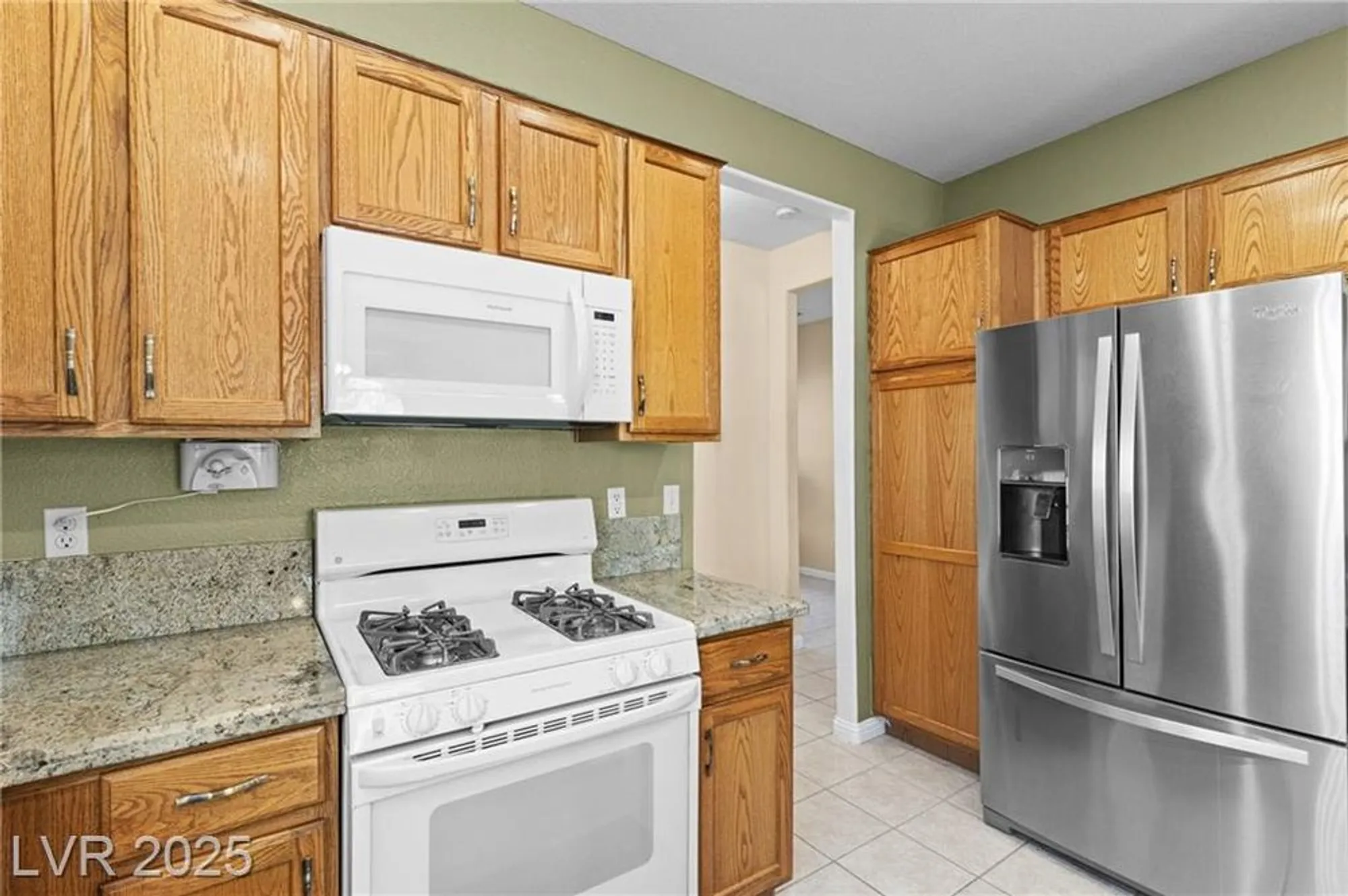 Property Slideshow image 13 of 40 | 2145 king mesa dr, Henderson, NV, 89012