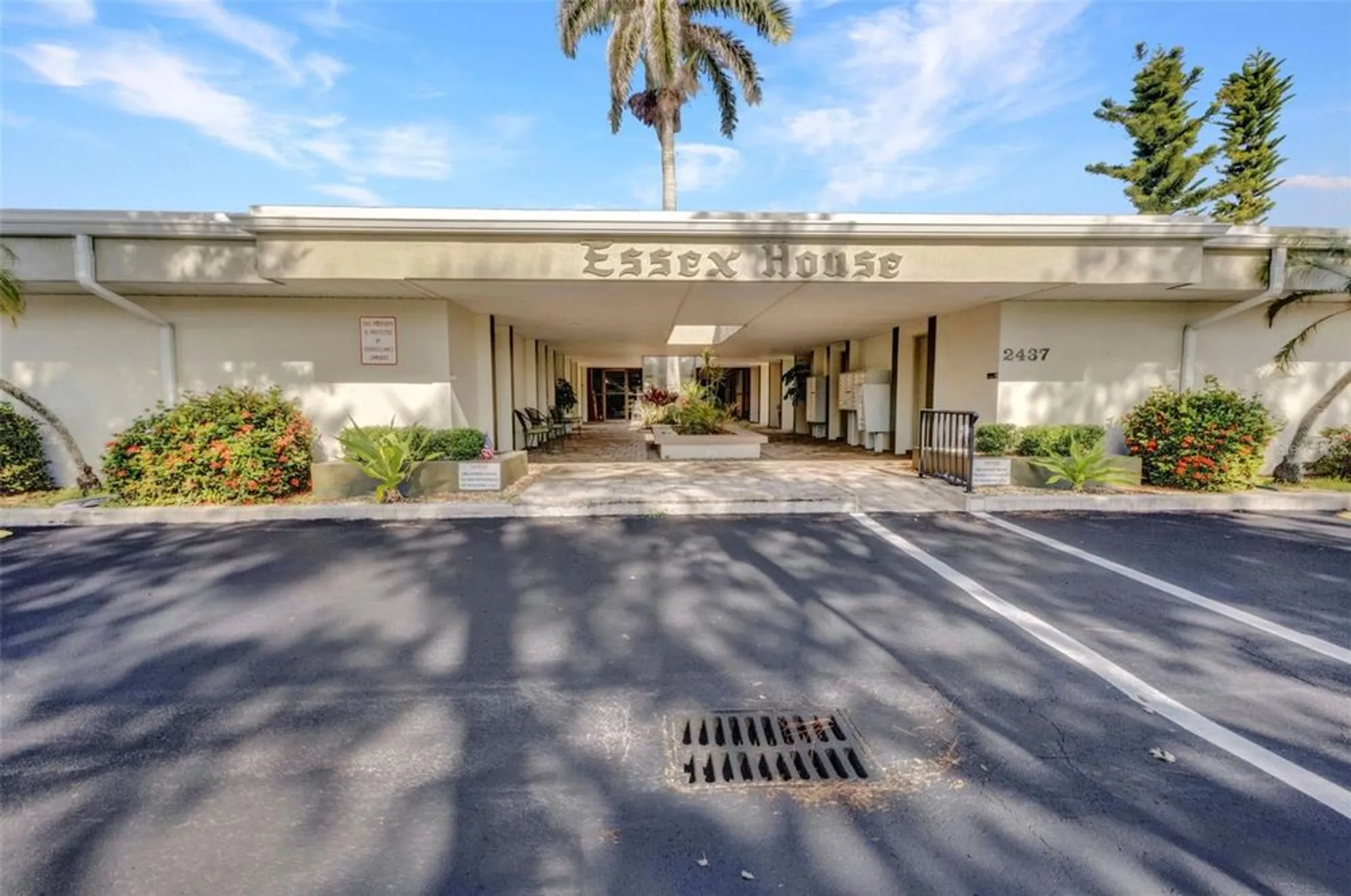 Property Slideshow image 5 of 54 | 2437 harbor blvd apt 114, Port Charlotte, FL, 33952