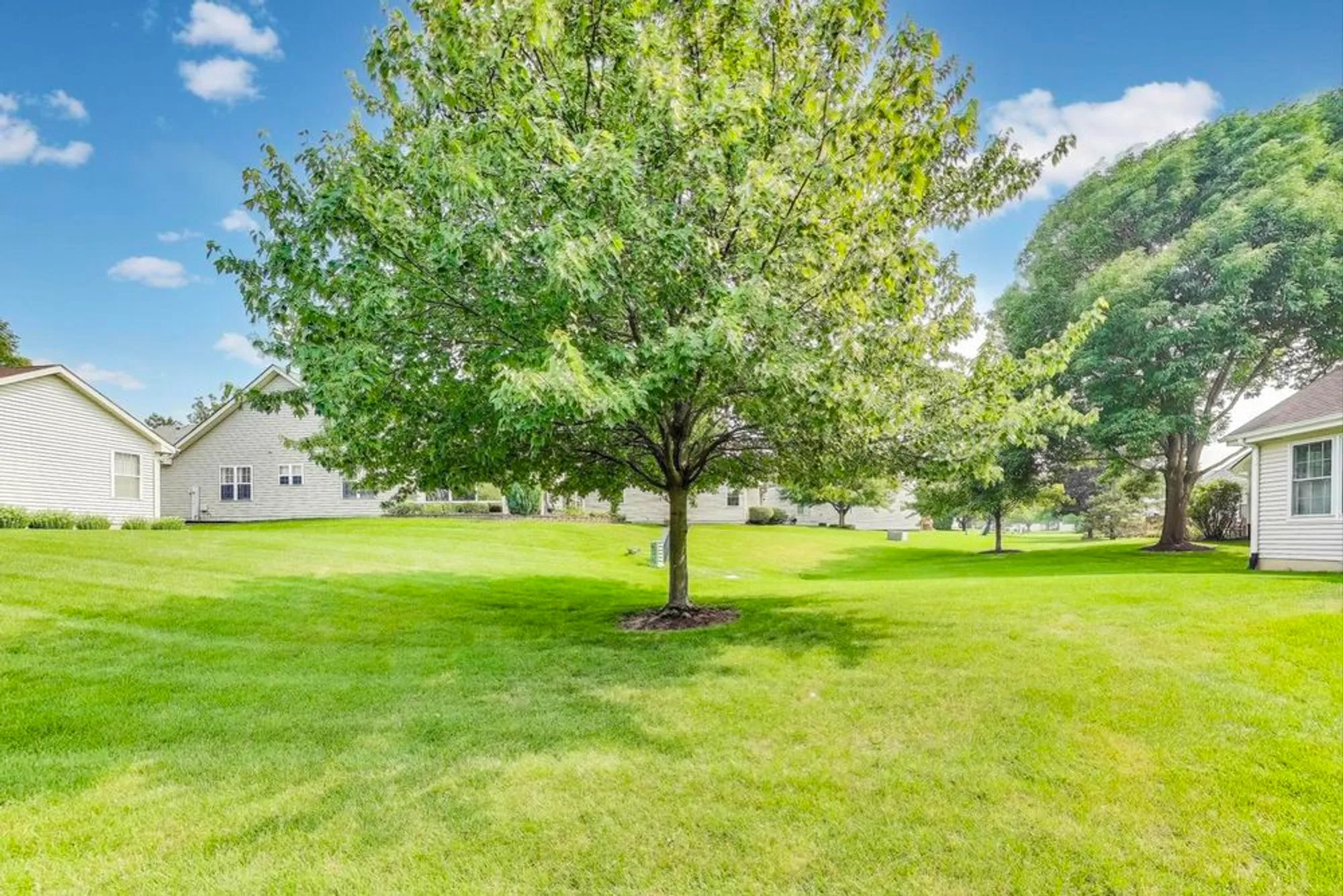 Property Slideshow image 41 of 44 | 13453 tall pines ln, Plainfield, IL, 60544