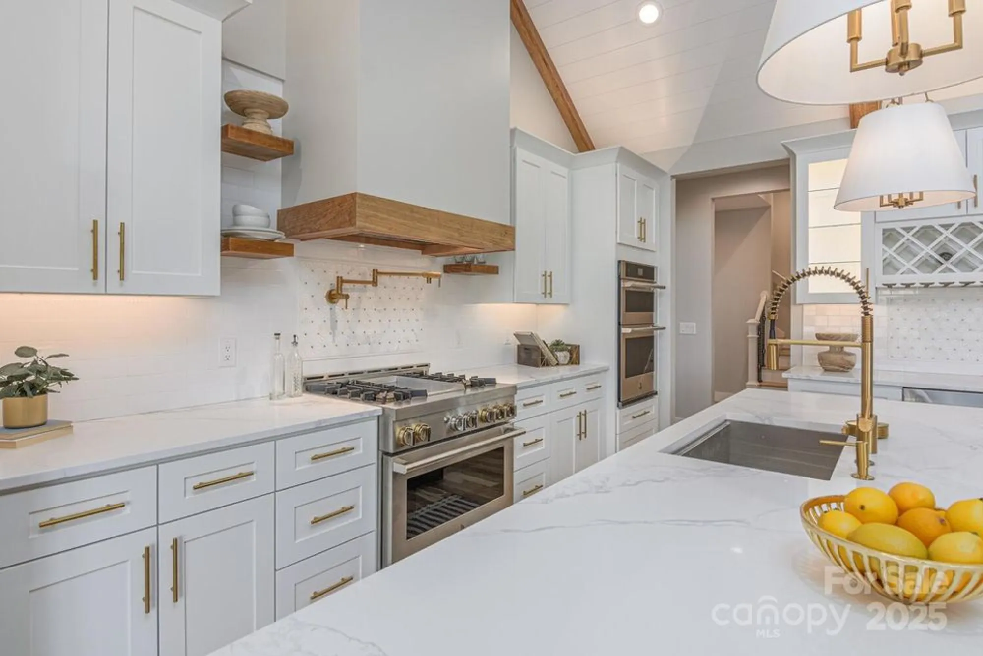 Property Slideshow image 17 of 48 | 131 dawn mist ct, Hendersonville, NC, 28791