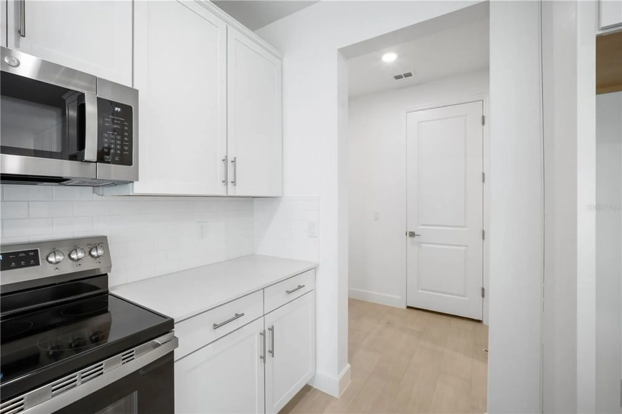 Property Slideshow image 14 of 48 | 9005 players dr, Weeki Wachee, FL, 34613