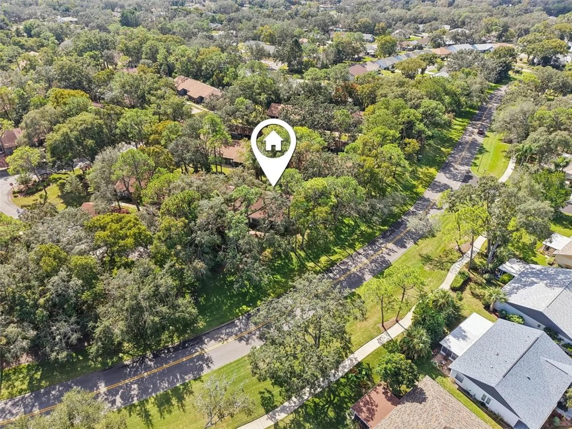 Property Slideshow image 23 of 31 | 2129 point o woods ct, Spring Hill, FL, 34606