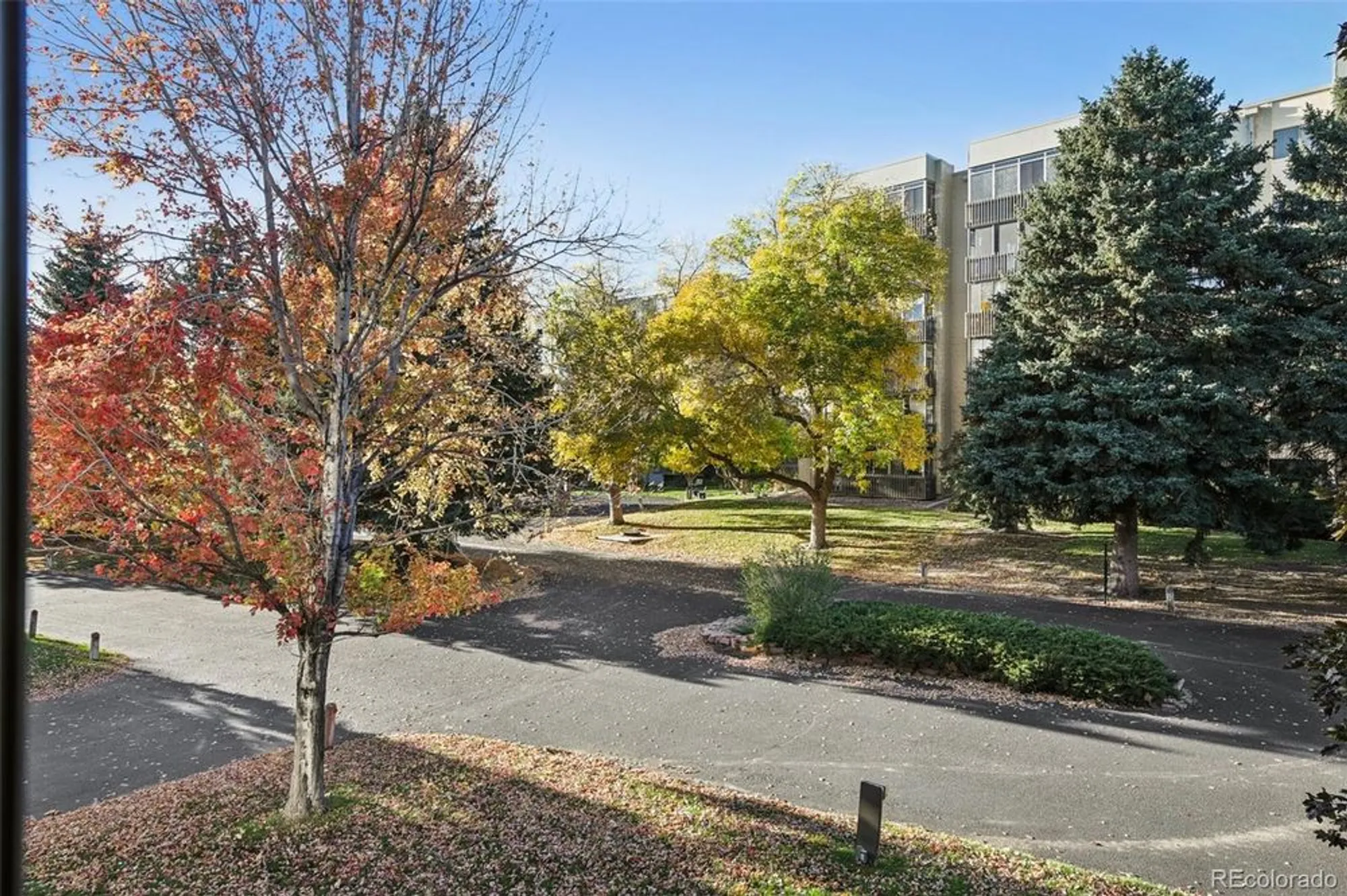 Property Slideshow image 21 of 39 | 14300 e marina dr 207, Aurora, CO, 80014