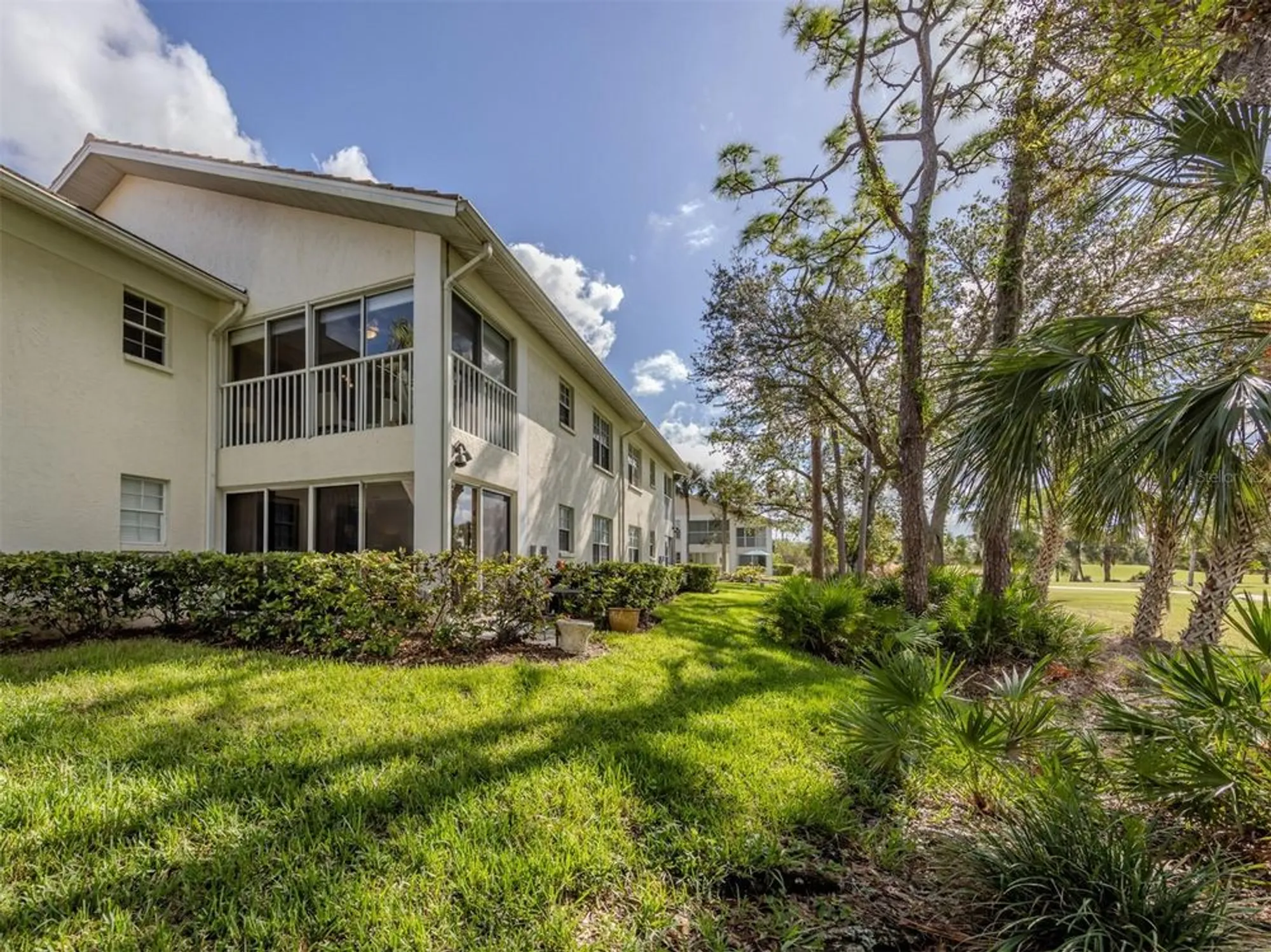 Property Slideshow image 30 of 76 | 805 montrose dr 203, Venice, FL, 34293