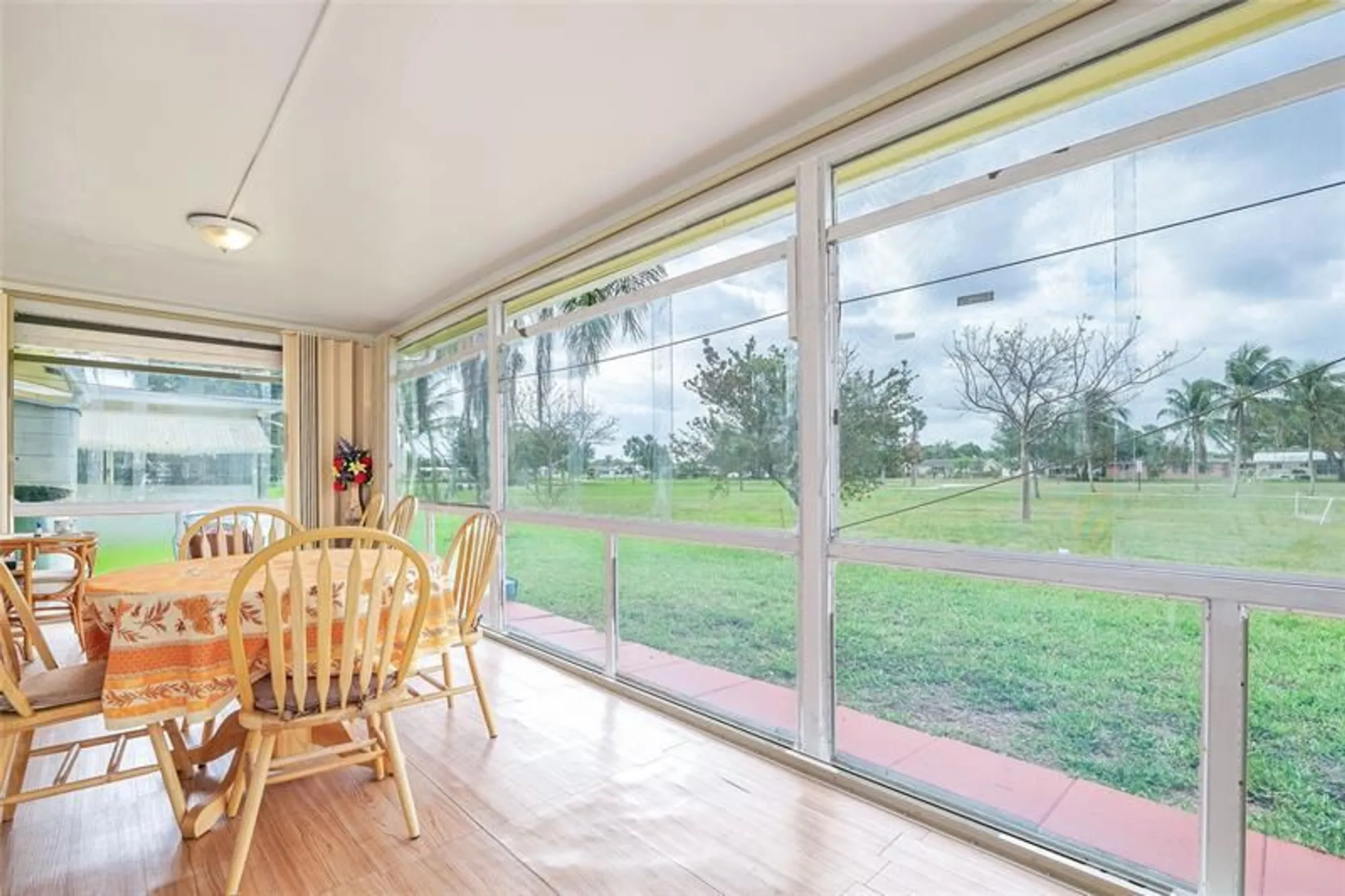 Property Slideshow image 14 of 55 | 4510 nw 45th ct, Tamarac, FL, 33319