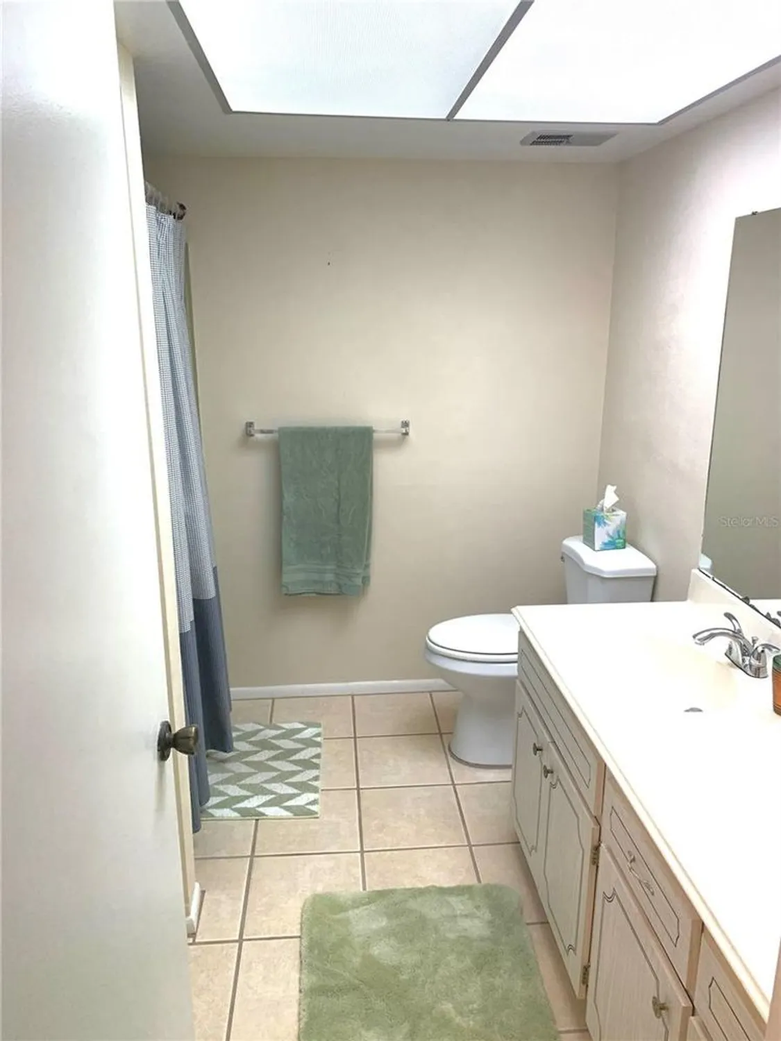 Property Slideshow image 20 of 27 | 2711 sherbrooke ln b, Palm Harbor, FL, 34684