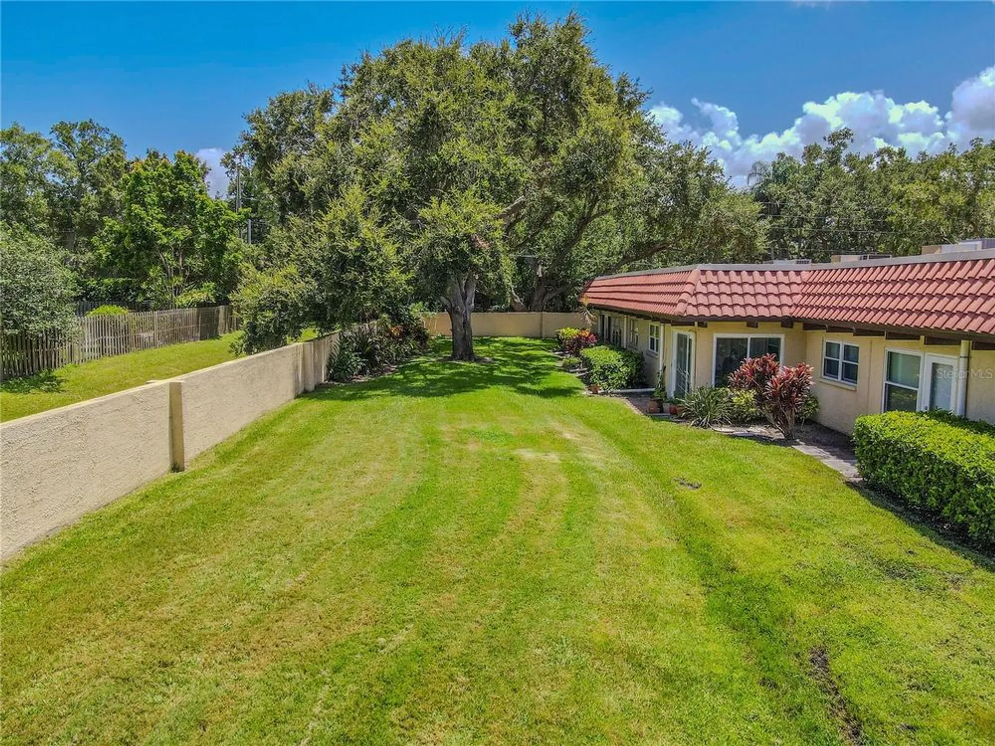 Property Slideshow image 26 of 31 | 1701 pinehurst rd 19f, Dunedin, FL, 34698