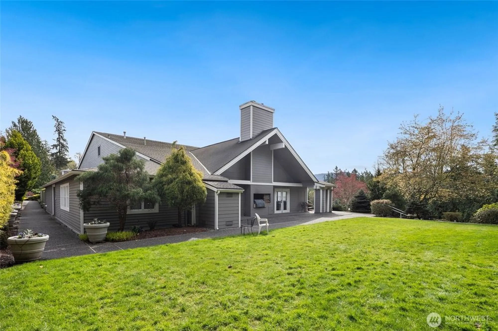 Property Slideshow image 24 of 27 | 4084 220th pl se # 1038, Issaquah, WA, 98029