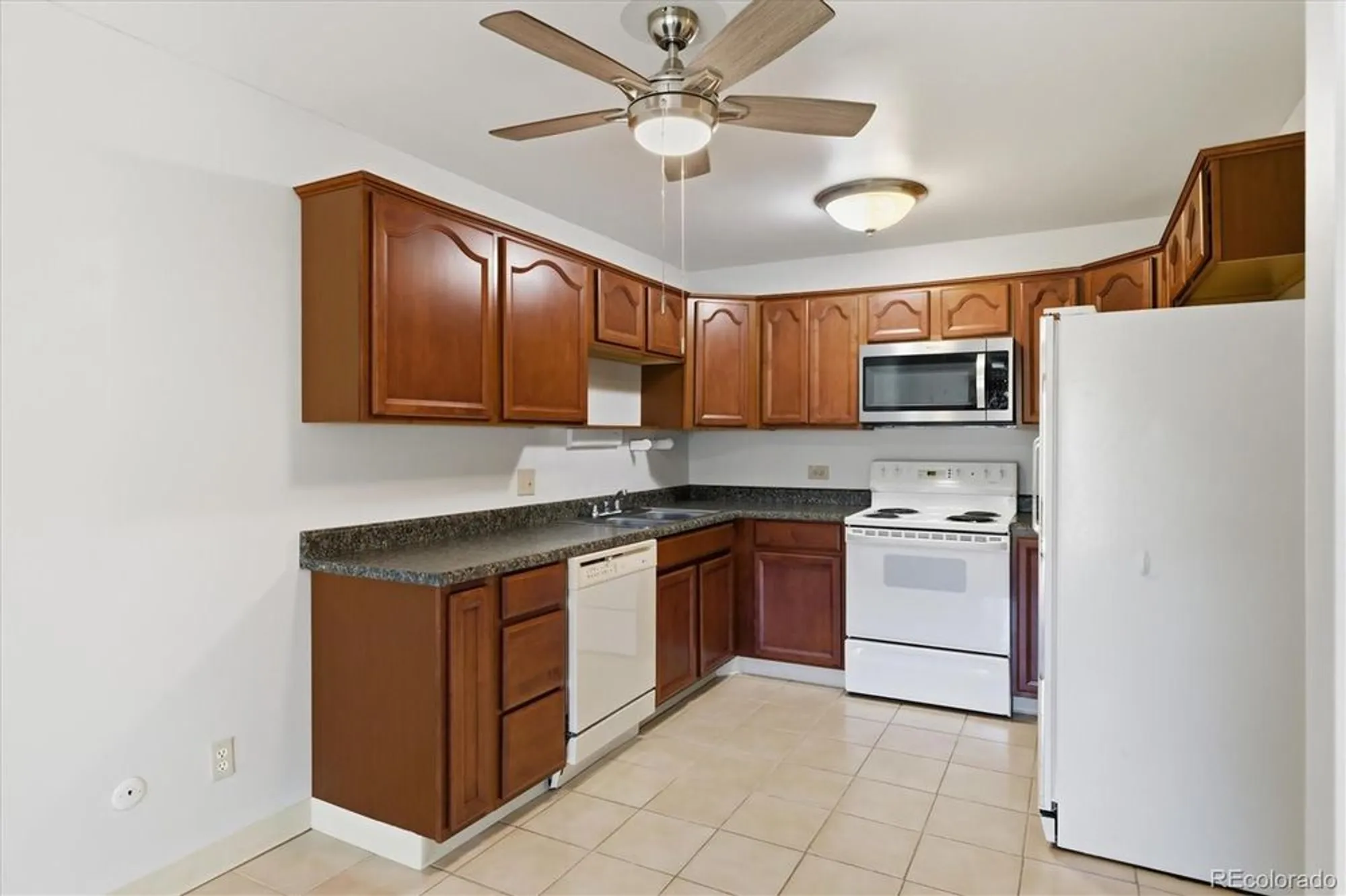 Property Slideshow image 7 of 26 | 650 s alton way 1a, Denver, CO, 80247