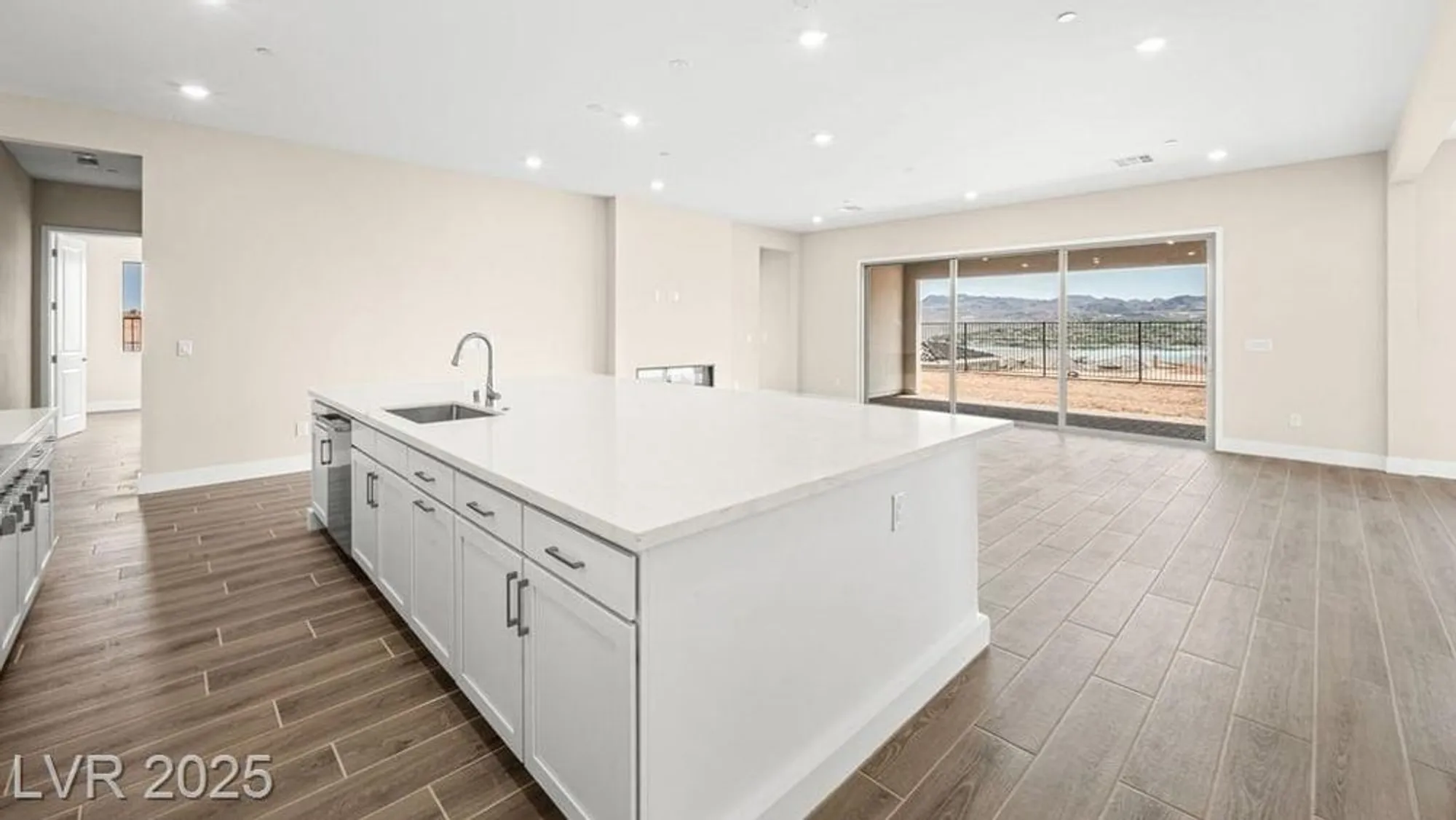 Property Slideshow image 8 of 50 | 243 paraggi bay dr, Henderson, NV, 89011