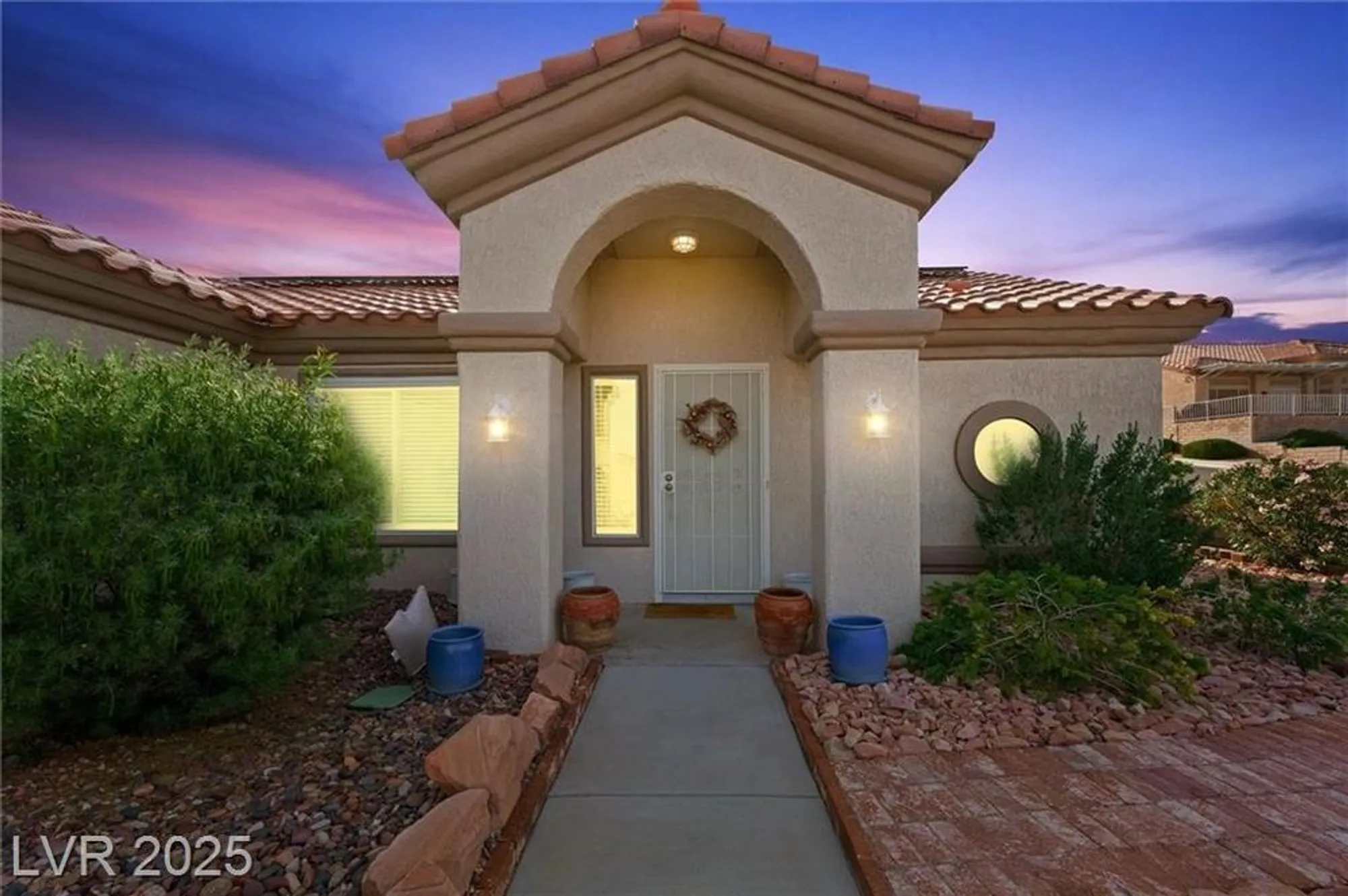 Property Slideshow image 8 of 52 | 2725 byron dr, Las Vegas, NV, 89134