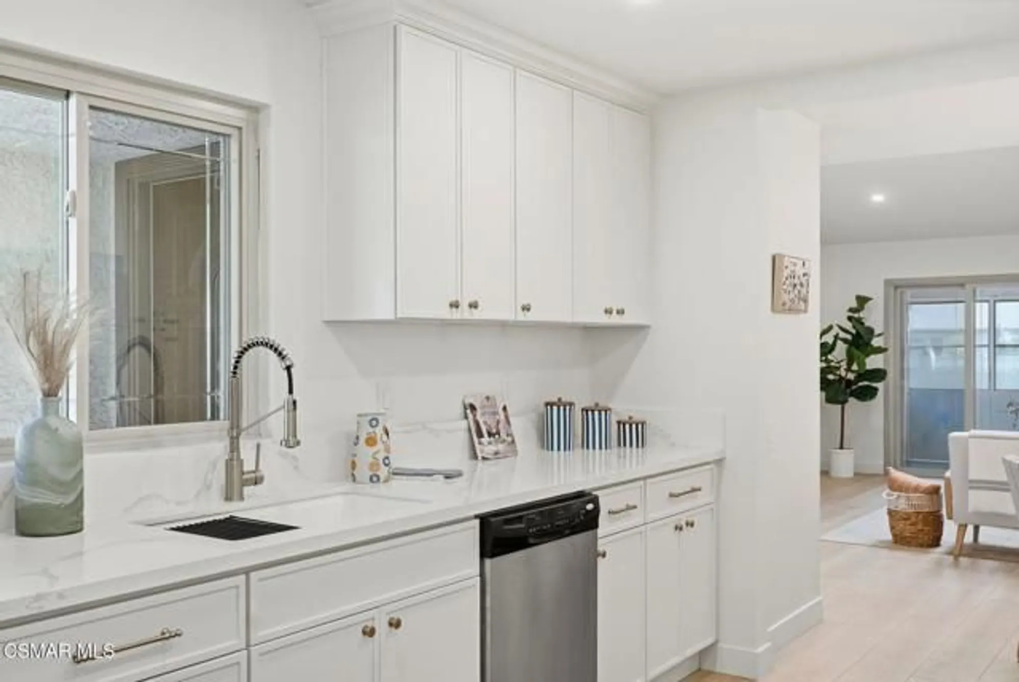 Property Slideshow image 9 of 21 | 5140 village 5, Camarillo, CA, 93012