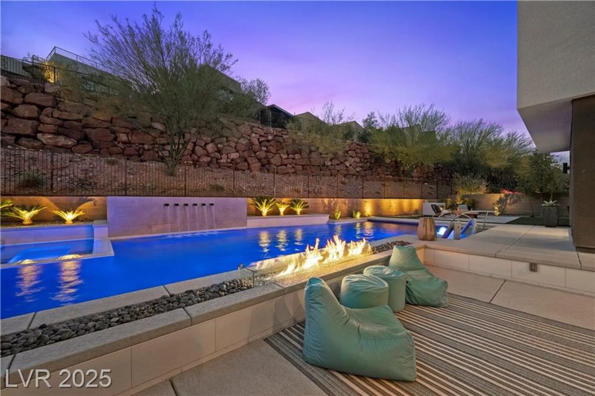 Property Slideshow image 7 of 99 | 5 highland cove ln, Henderson, NV, 89011