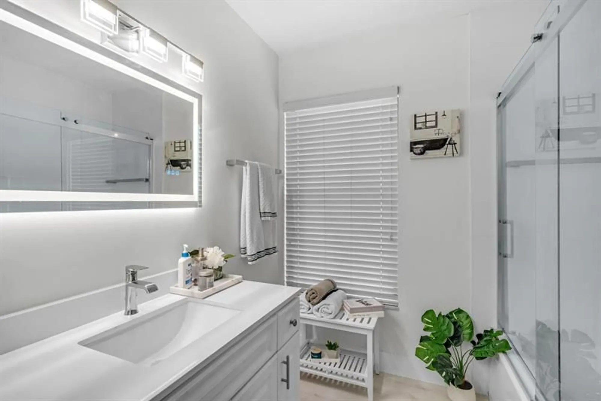 Property Slideshow image 12 of 27 | 1300 nw 26th ln, Delray Beach, FL, 33445