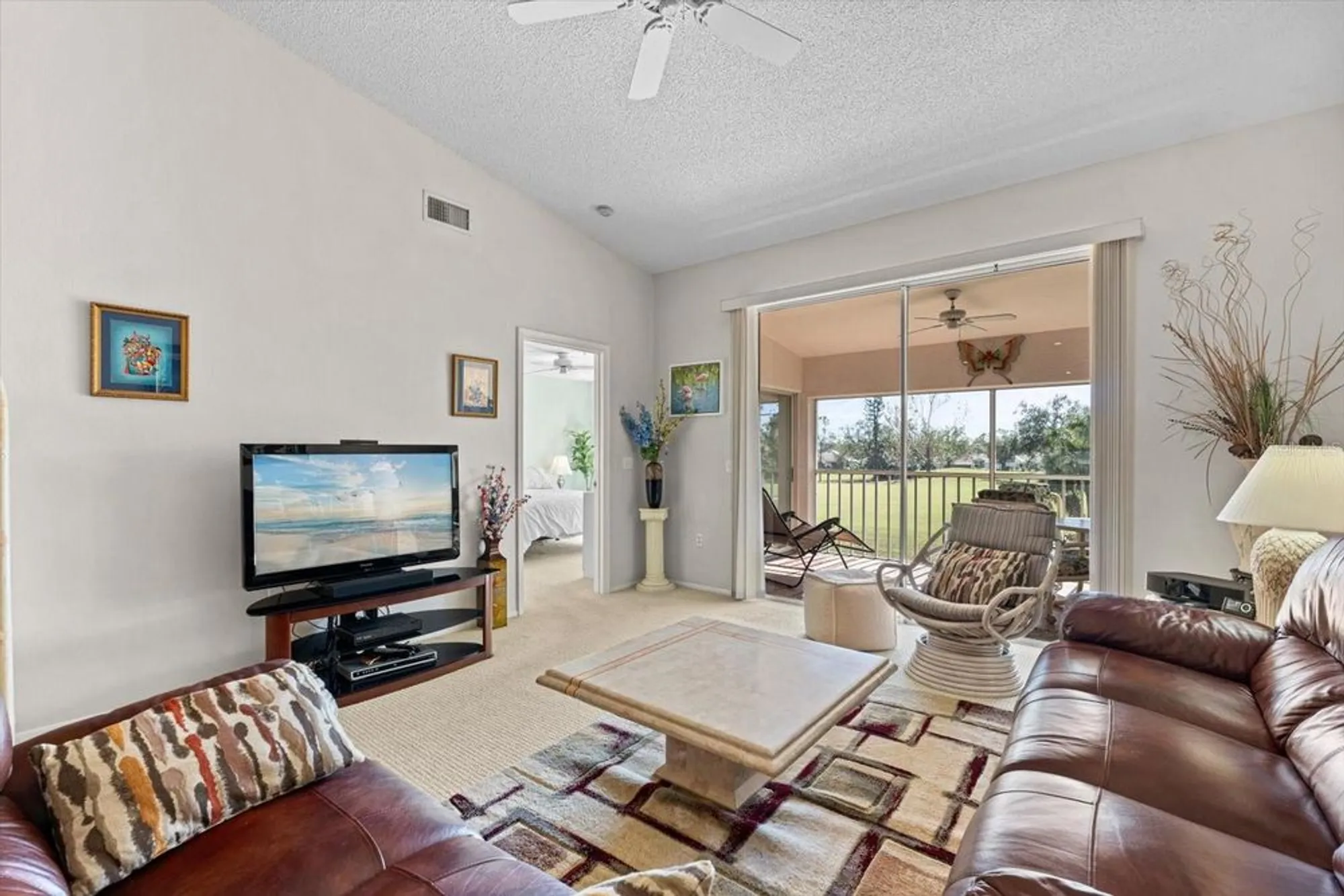Property Slideshow image 7 of 67 | 6908 drewrys blf apt 711, Bradenton, FL, 34203