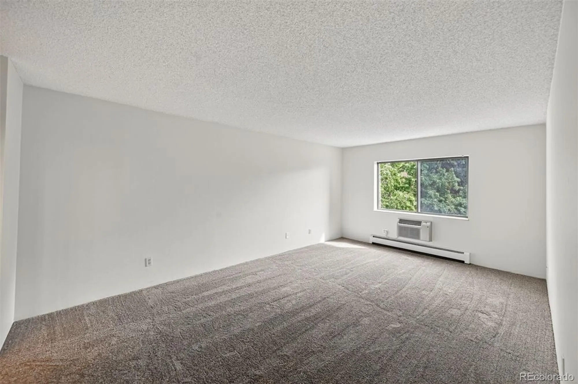Property Slideshow image 18 of 30 | 14050 e linvale pl apt 407, Aurora, CO, 80014