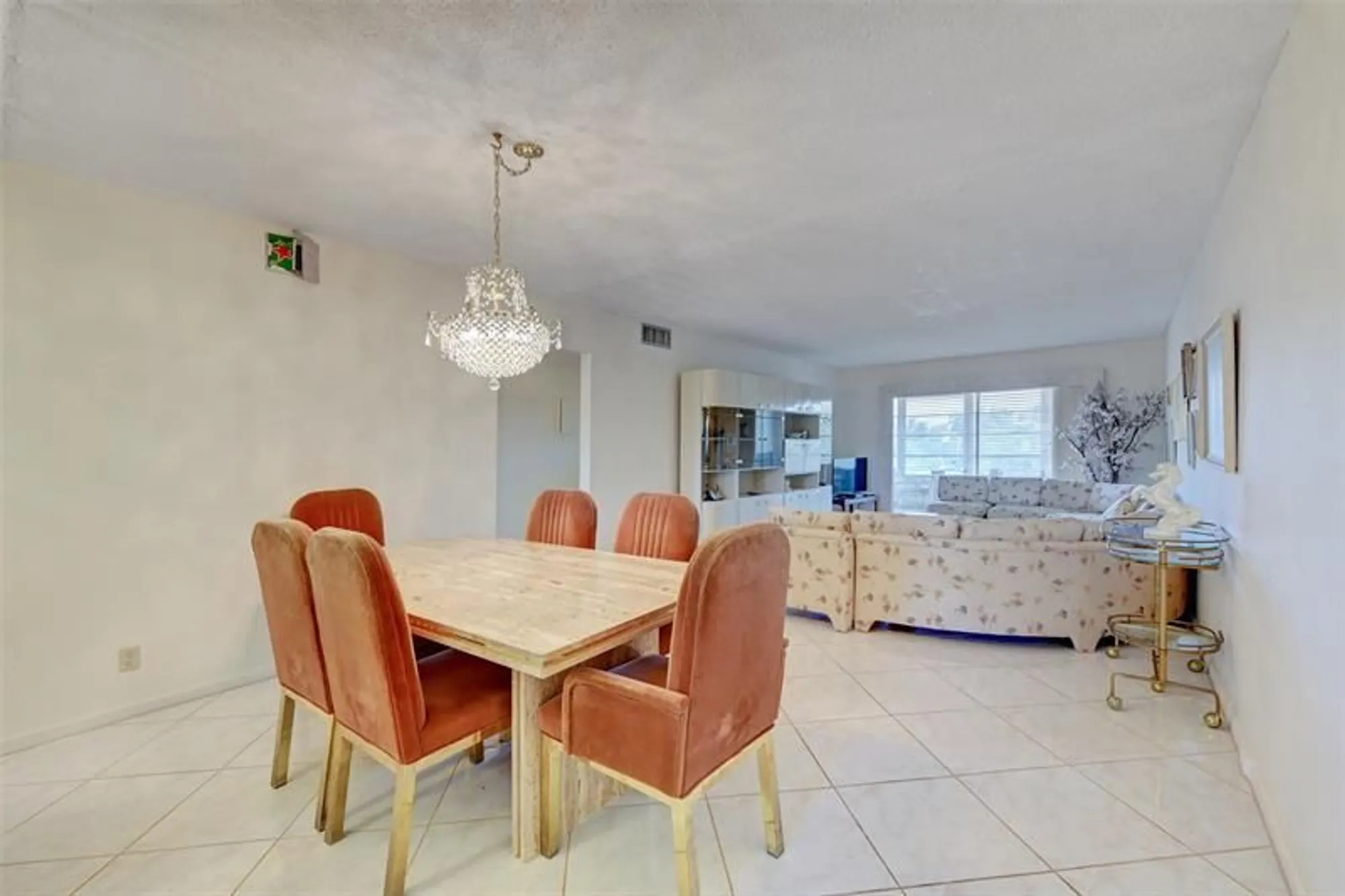 Property Slideshow image 8 of 28 | 2101 lucaya bnd e4, Coconut Creek, FL, 33066