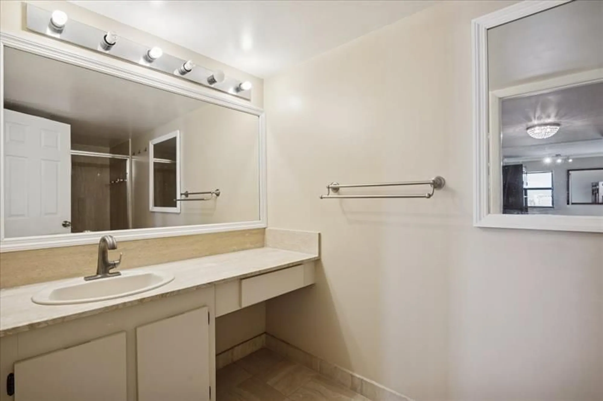 Property Slideshow image 12 of 17 | 1201 s ocean dr 1506n, Hollywood, FL, 33019