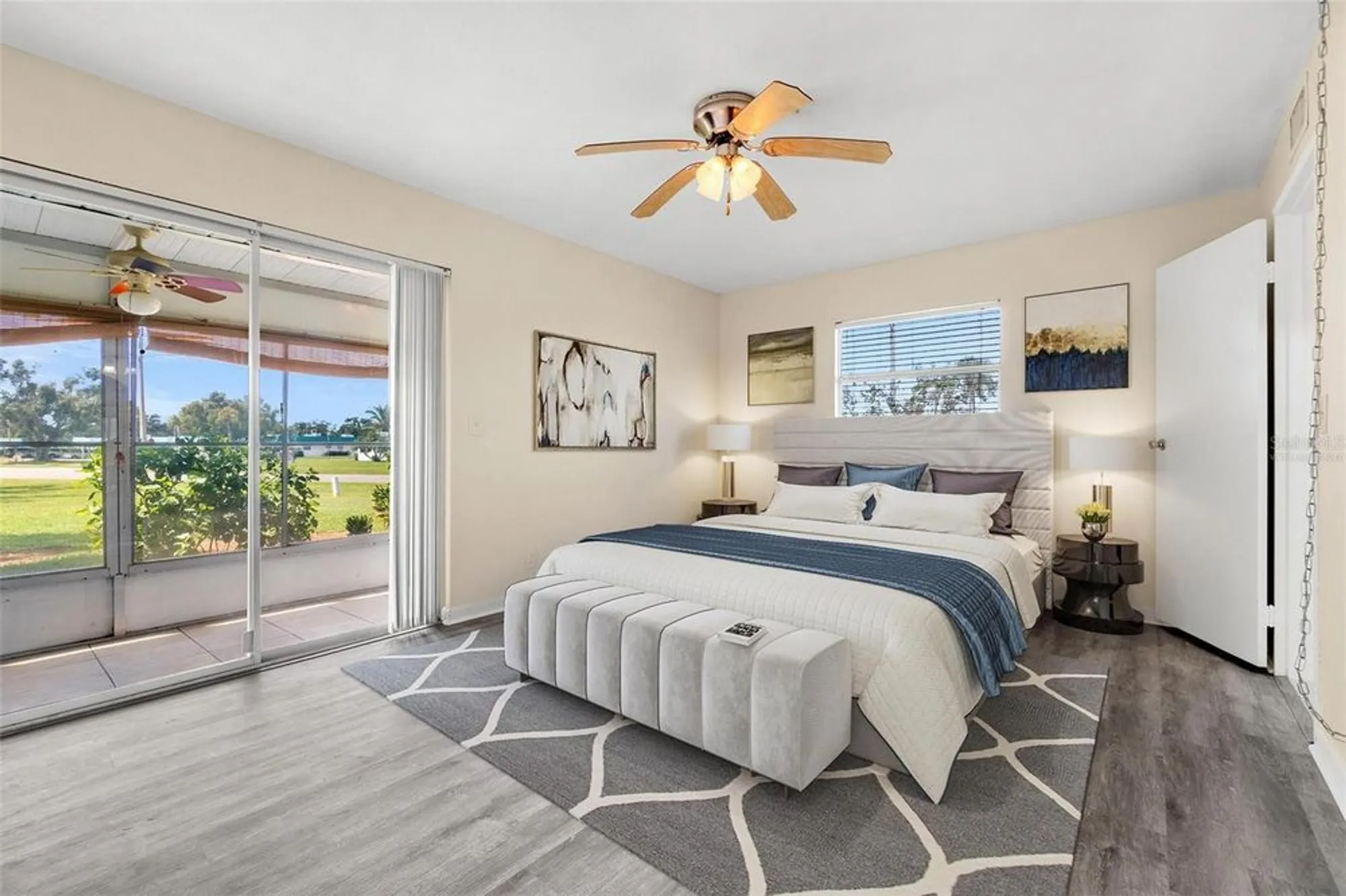 Property Slideshow image 13 of 33 | 201 bedford trl apt 123, Sun City Center, FL, 33573