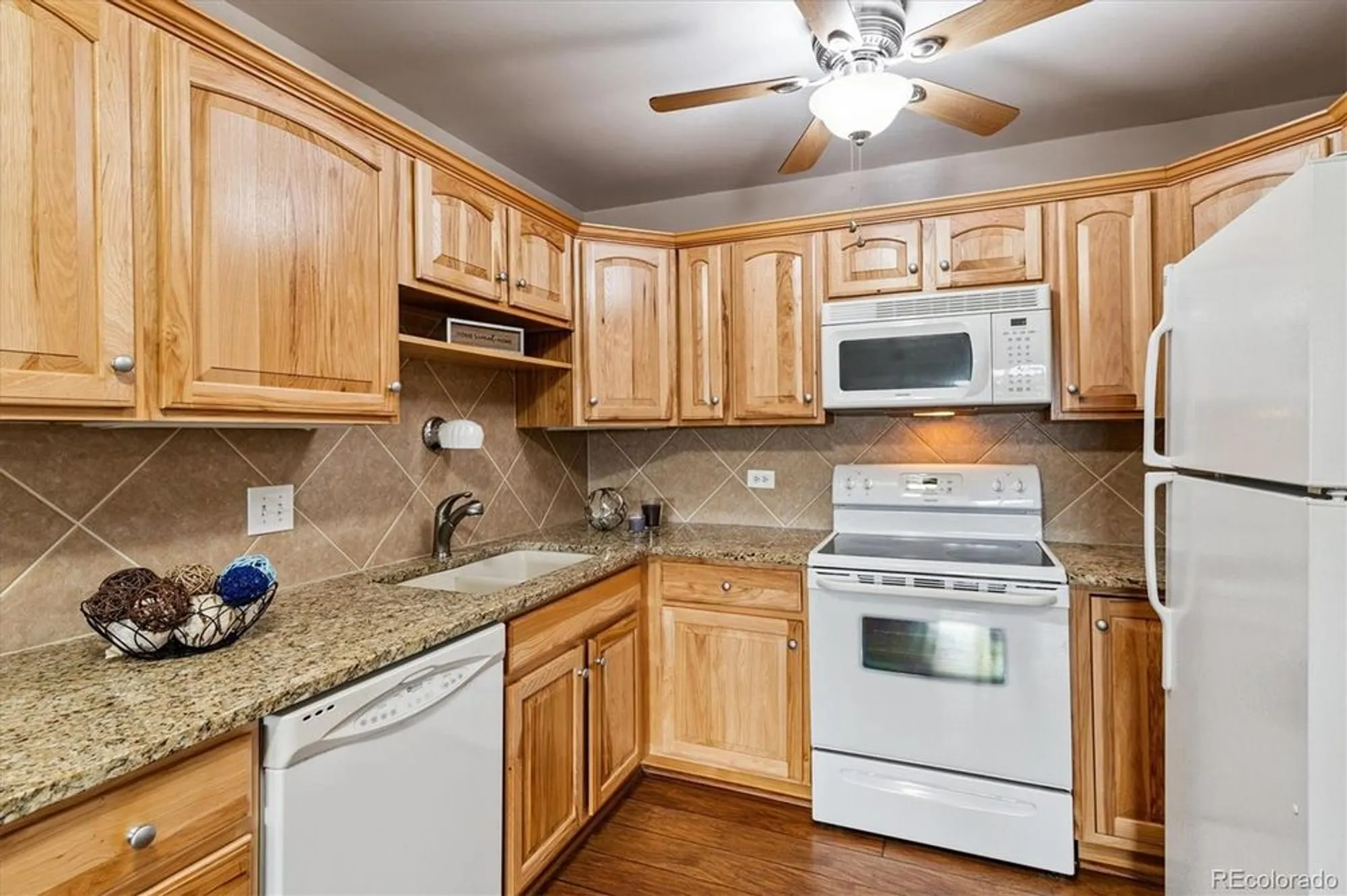 Property Slideshow image 1 of 50 | 665 s alton way 7d, Denver, CO, 80247