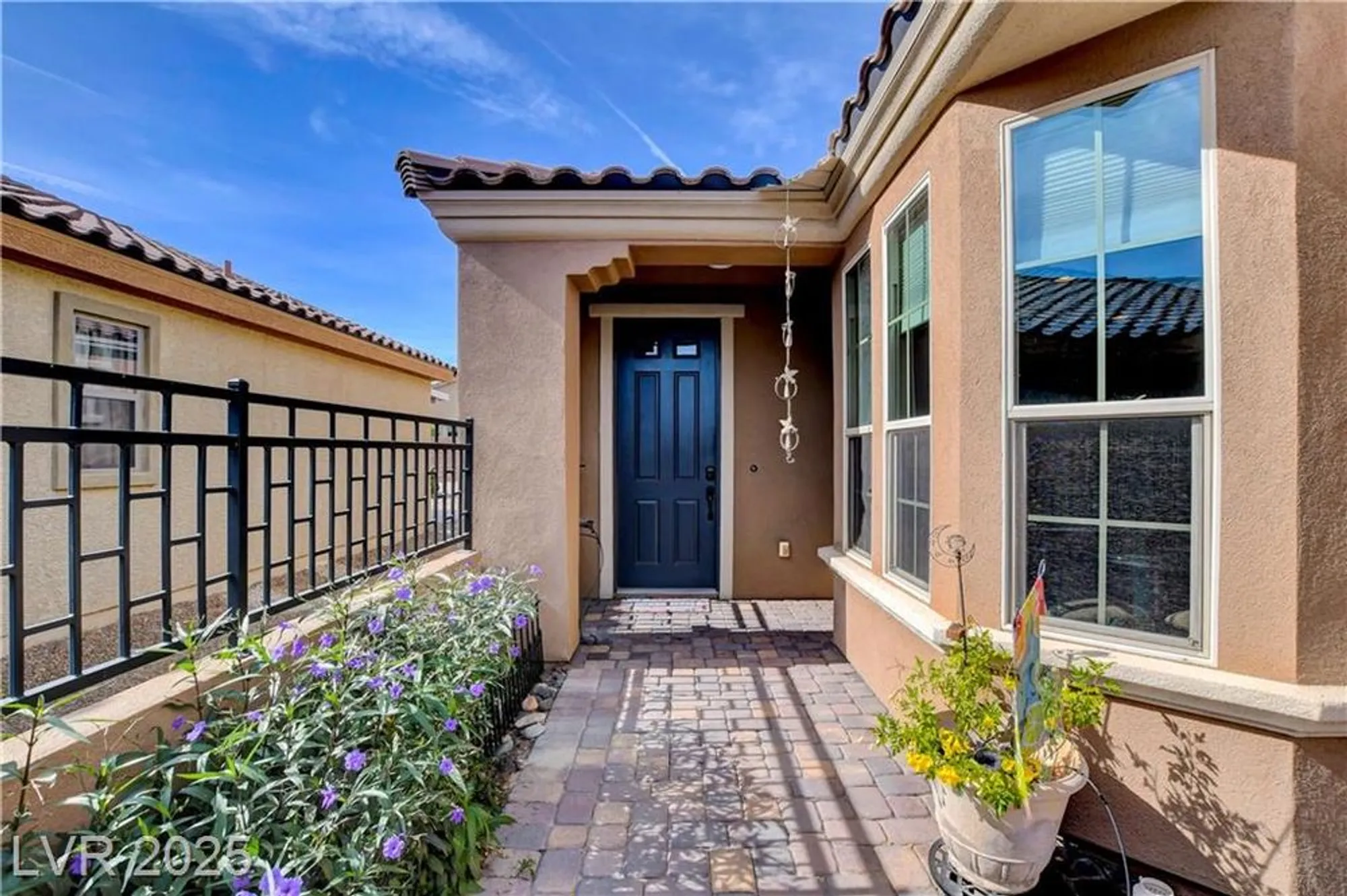 Property Slideshow image 8 of 82 | 5749 keystone crest st, North Las Vegas, NV, 89081