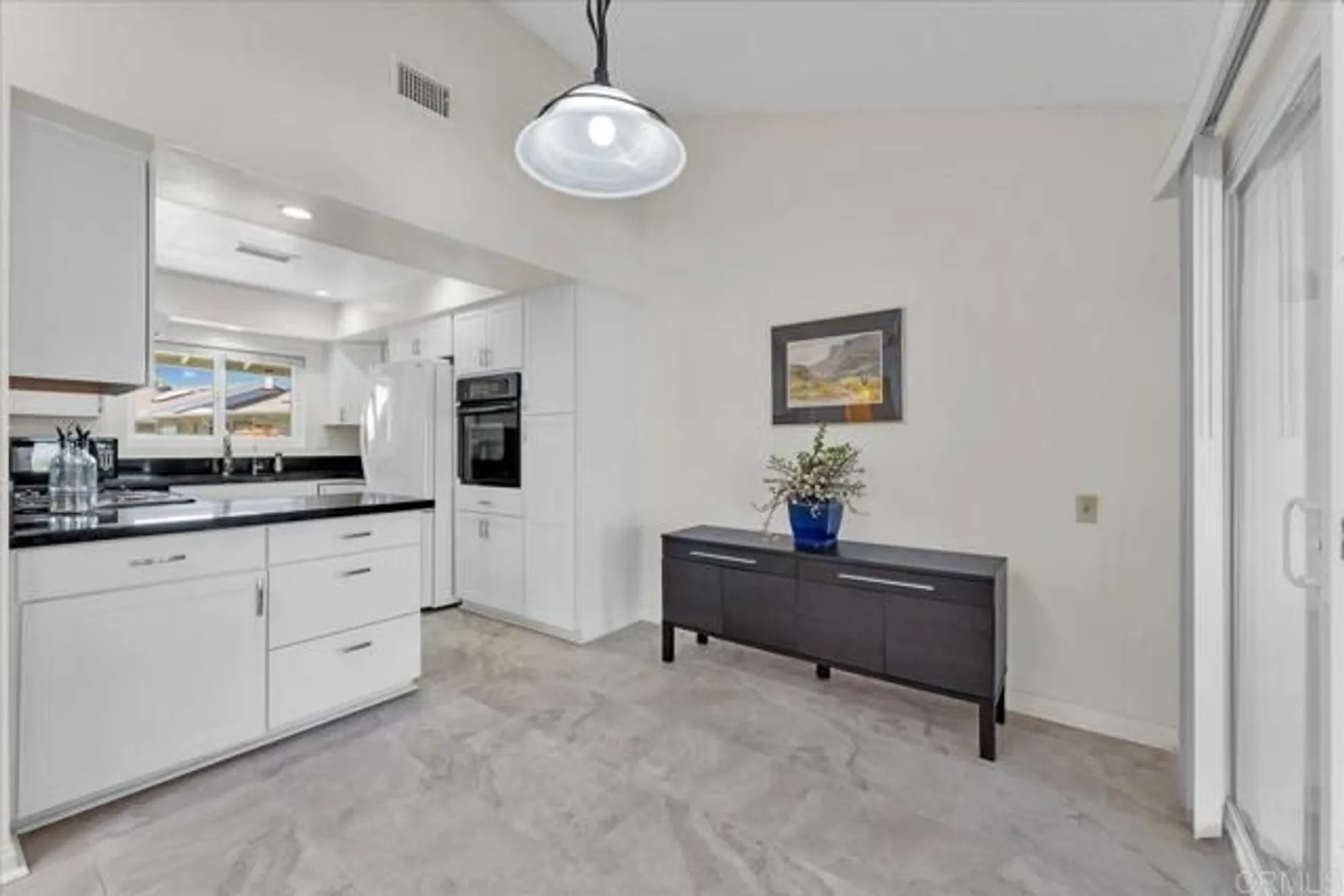 Property Slideshow image 17 of 44 | 3685 vista campana 56, Oceanside, CA, 92057