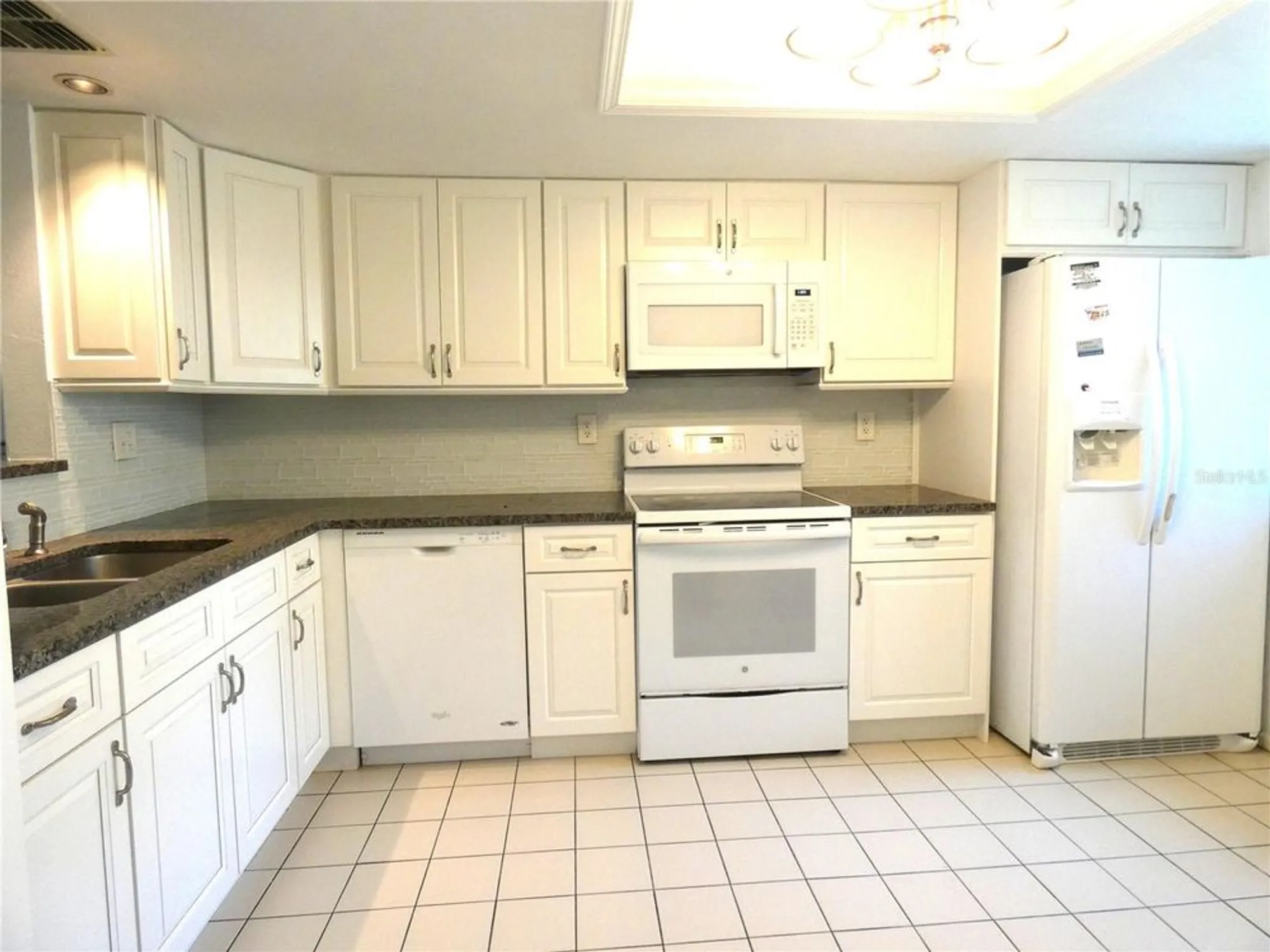 Property Slideshow image 10 of 33 | 11231 dollar lake dr apt 6, Port Richey, FL, 34668