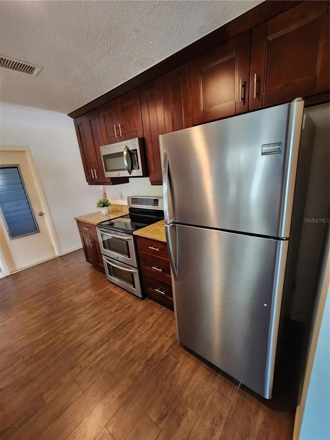 Property Slideshow image 7 of 37 | 9926 40th st, Pinellas Park, FL, 33782