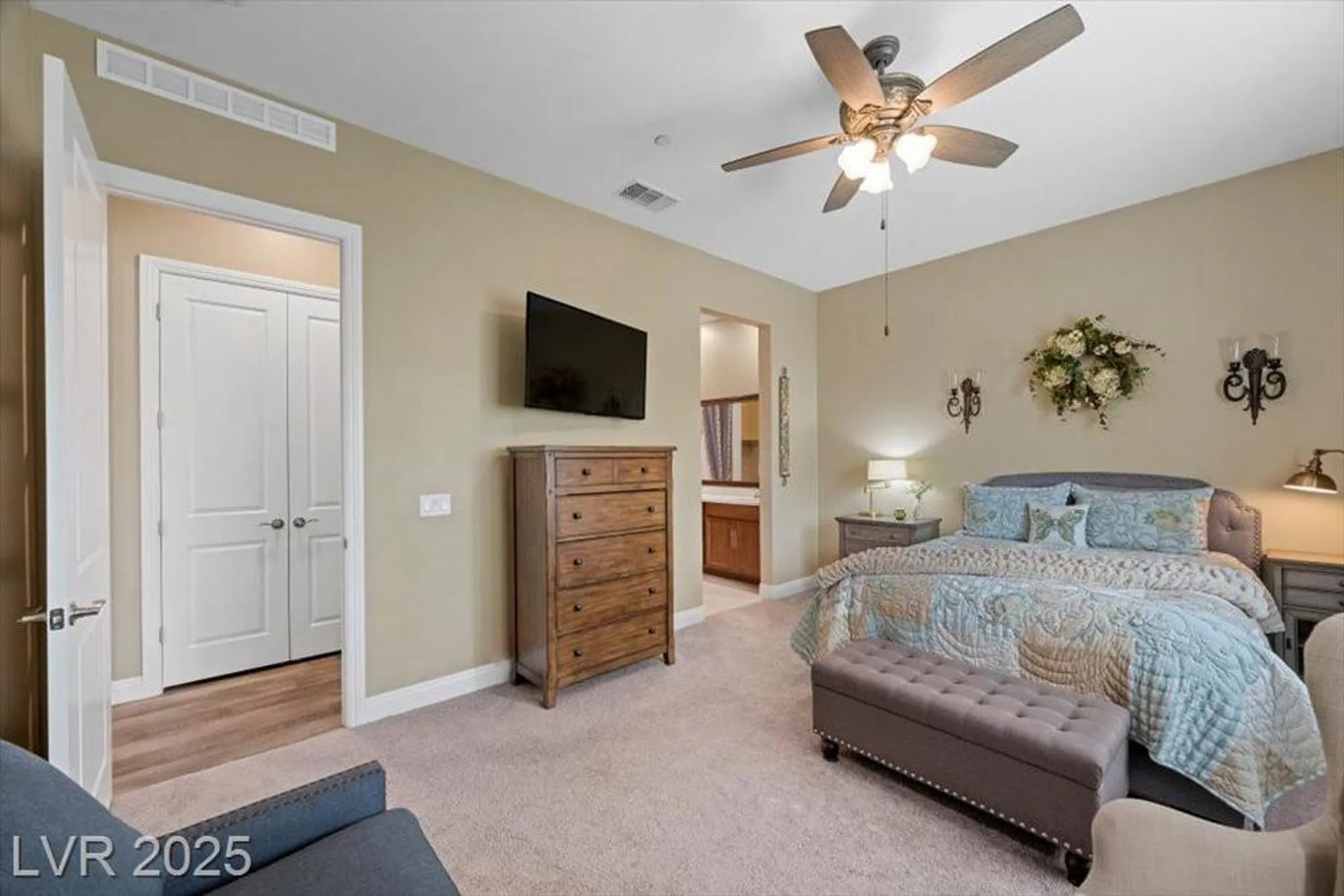 Property Slideshow image 25 of 69 | 44 stone yucca ct, Henderson, NV, 89011
