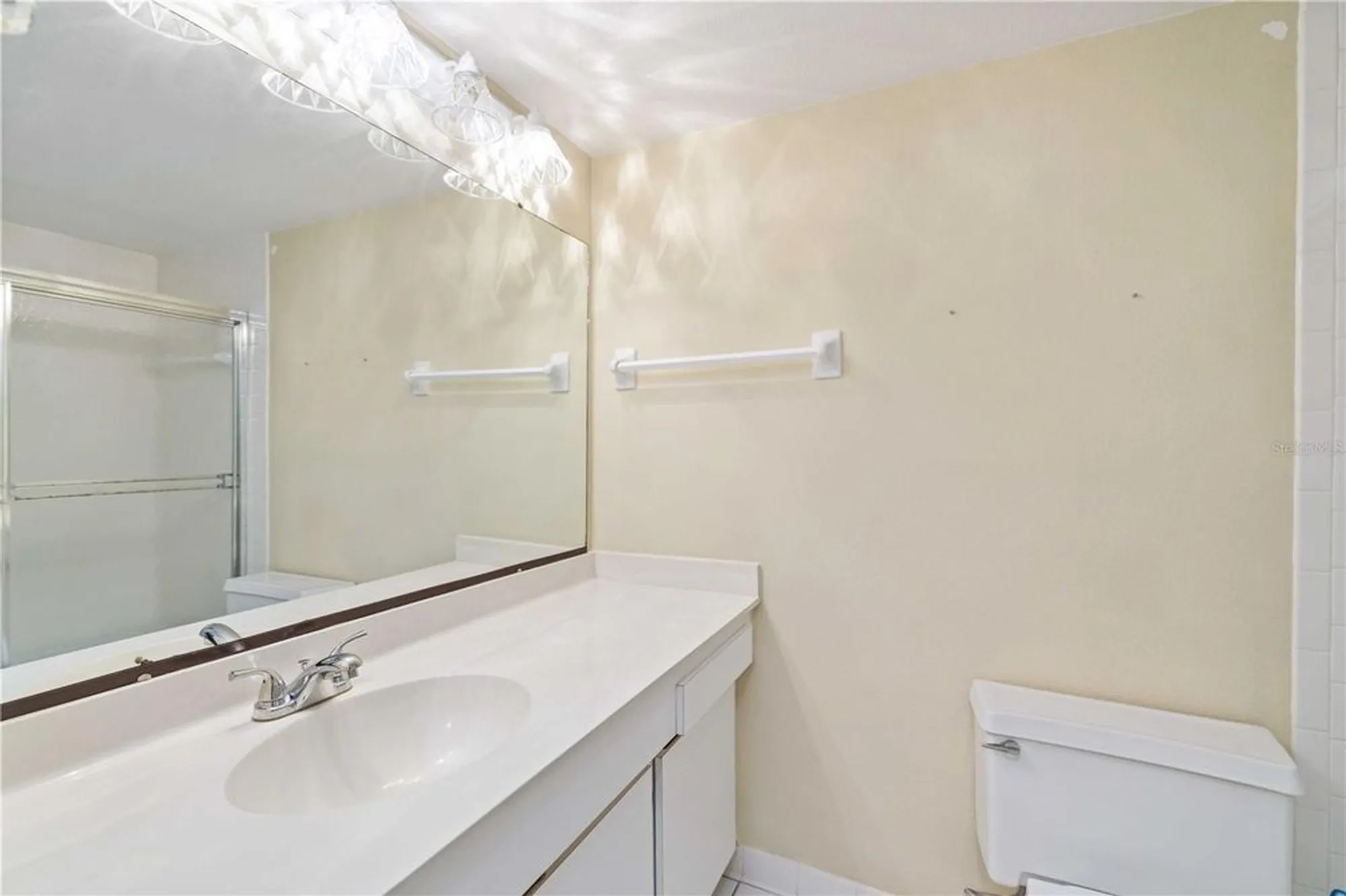 Property Slideshow image 13 of 23 | 6999 w country club dr 125, Sarasota, FL, 34243