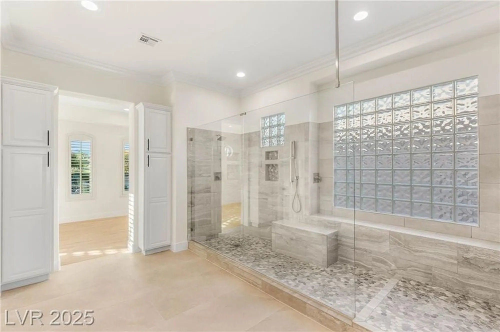 Property Slideshow image 34 of 66 | 4754 riva de romanza st, Las Vegas, NV, 89135