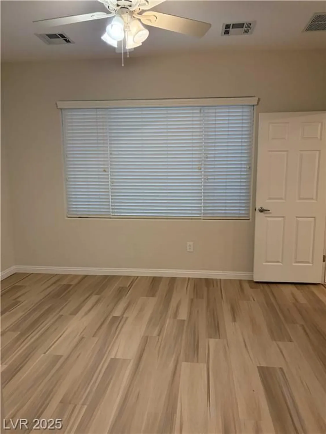 Property Slideshow image 16 of 51 | 2484 galaxy cluster st, Henderson, NV, 89044